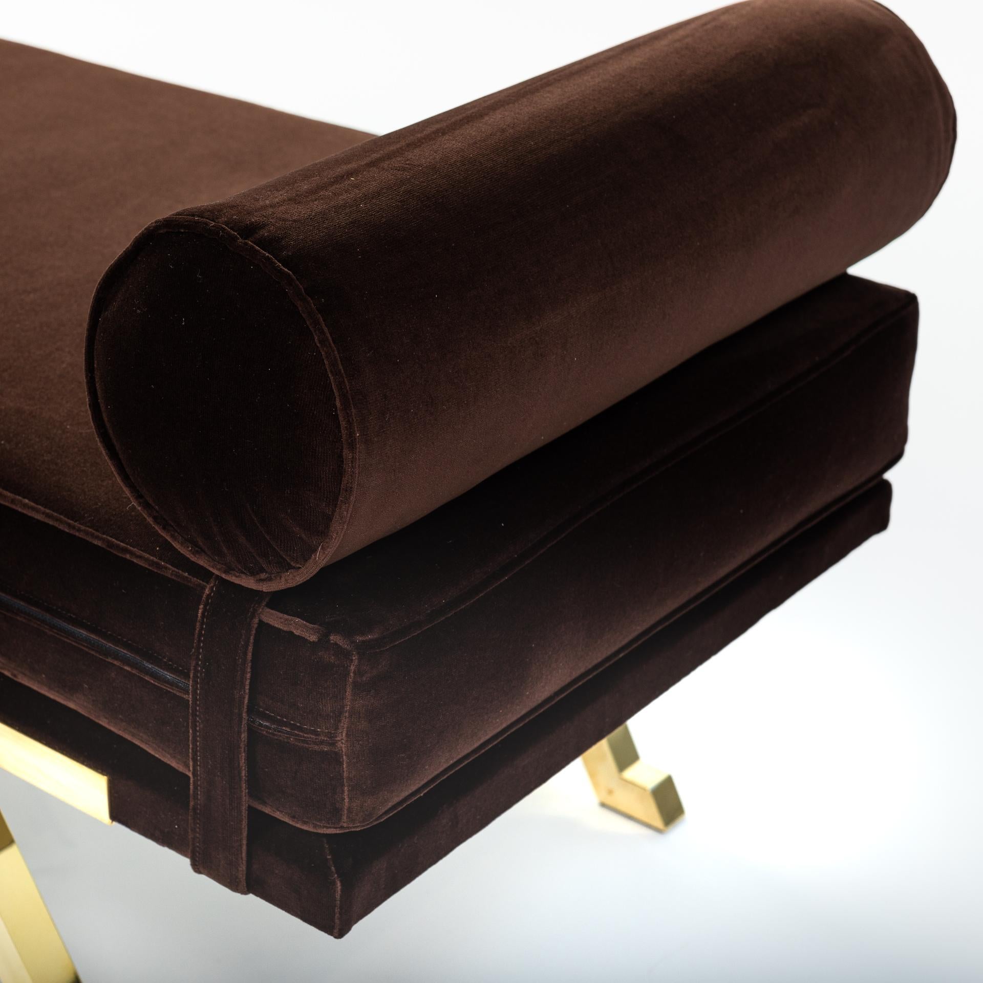Italian Mid-Century Daybed / Bench Brass Legs, Chocolate Brown Velvet 1970s For Sale 5