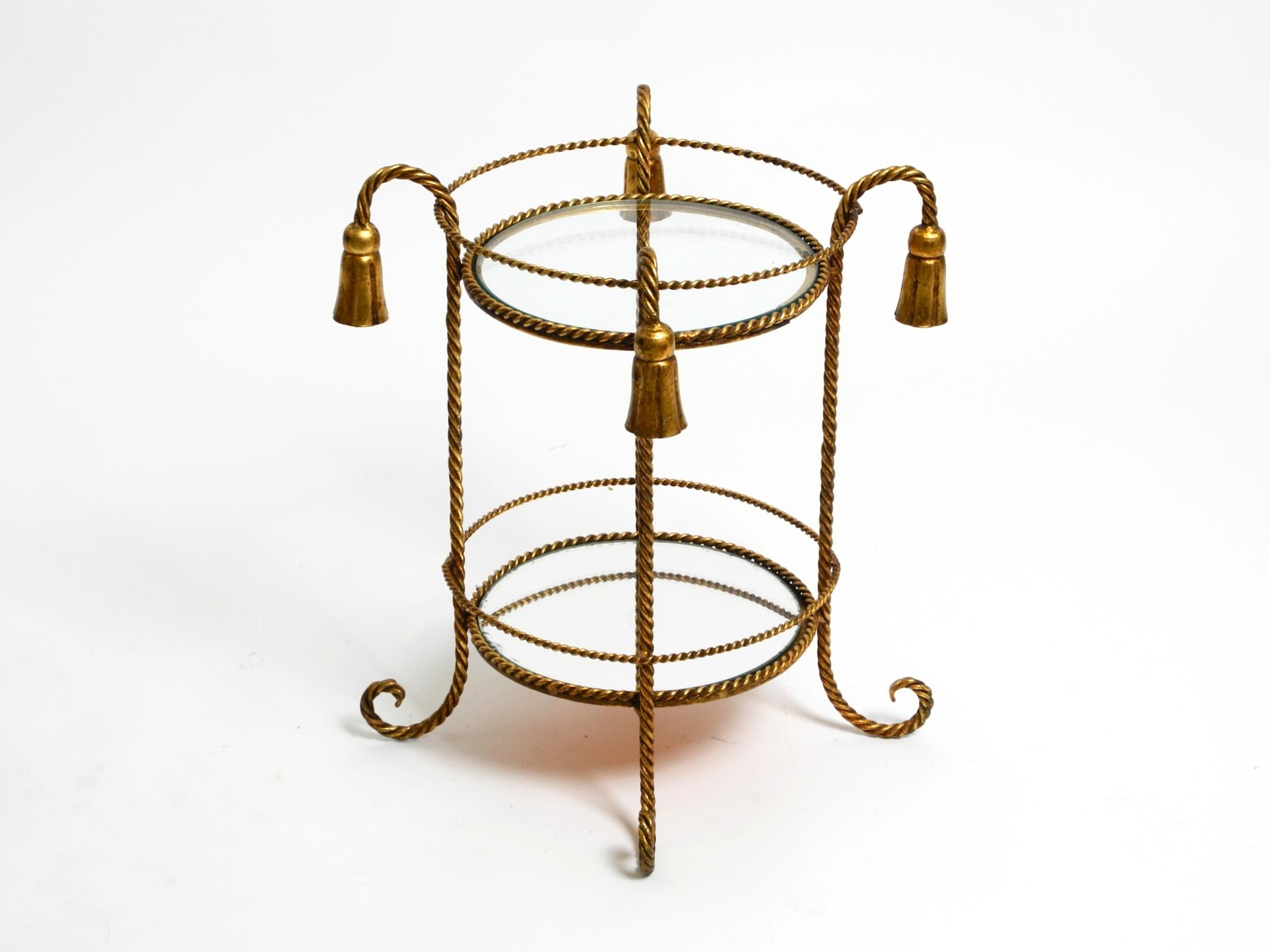 Small Italian Mid Century Regency side table made of gilded iron by Li Puma In Good Condition For Sale In München, DE