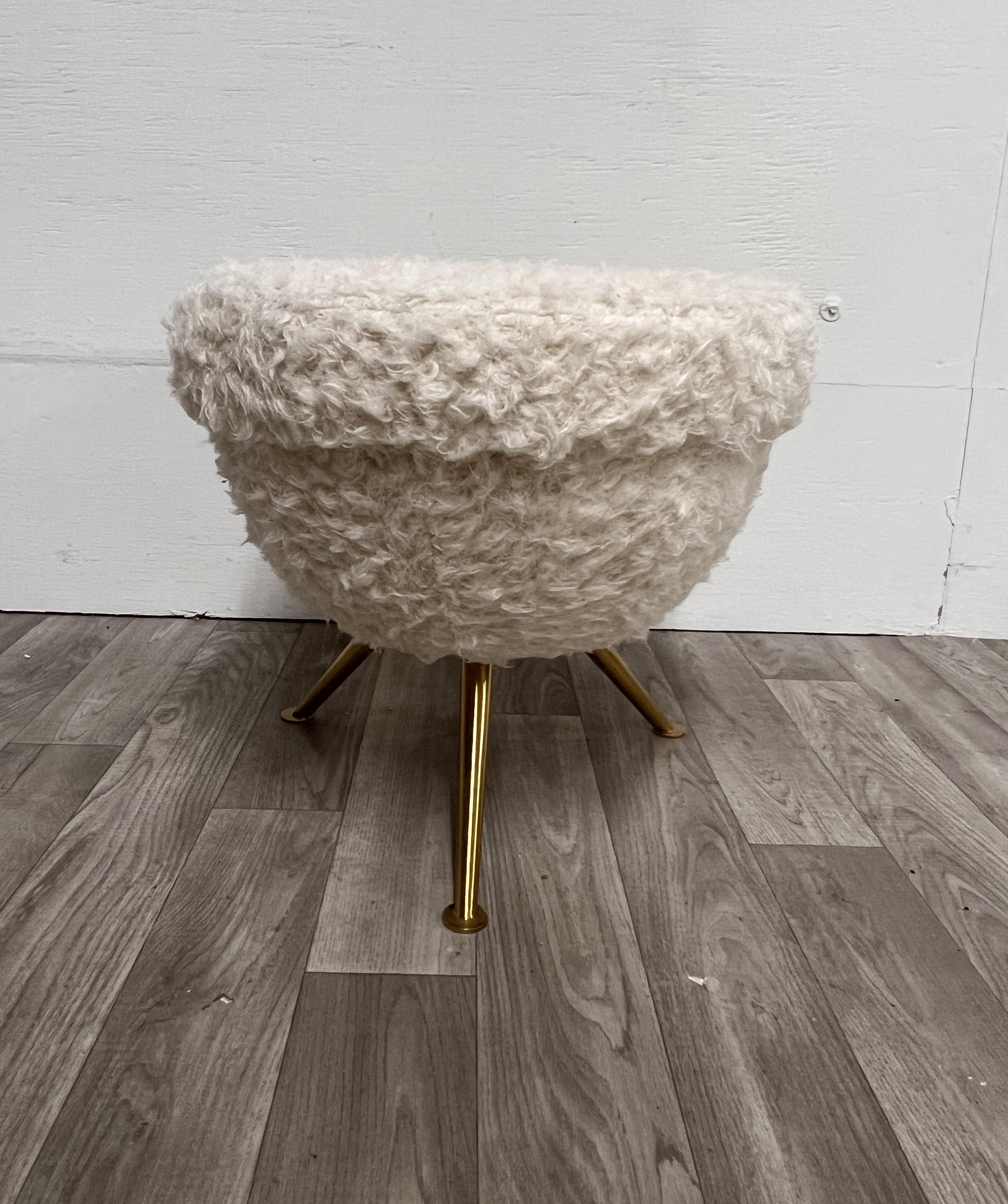 Kleiner italienischer Hocker im Zustand „Gut“ im Angebot in Red Lion, PA
