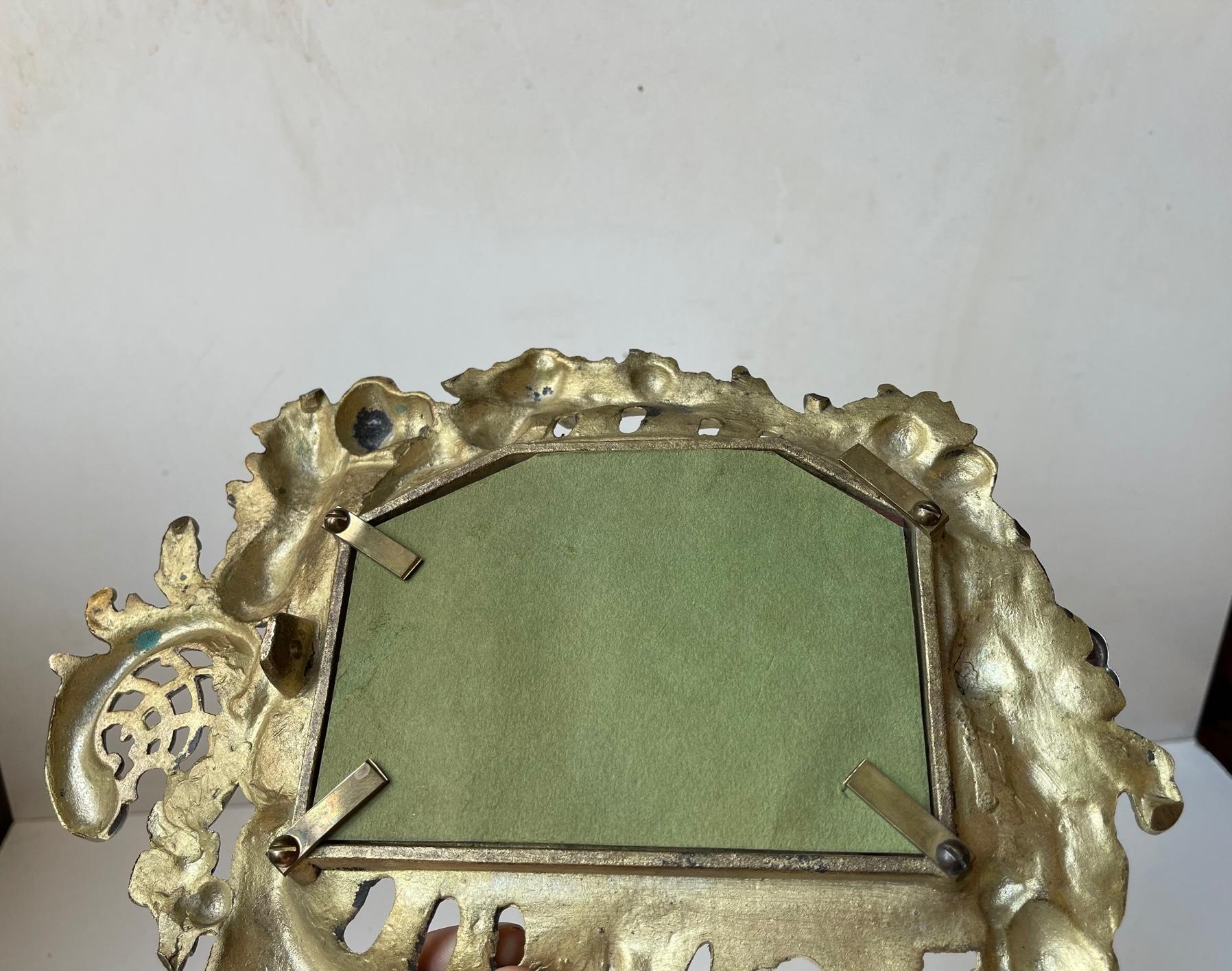 Small Italian Vanity Wall Mirror in Brass and Silver For Sale 4