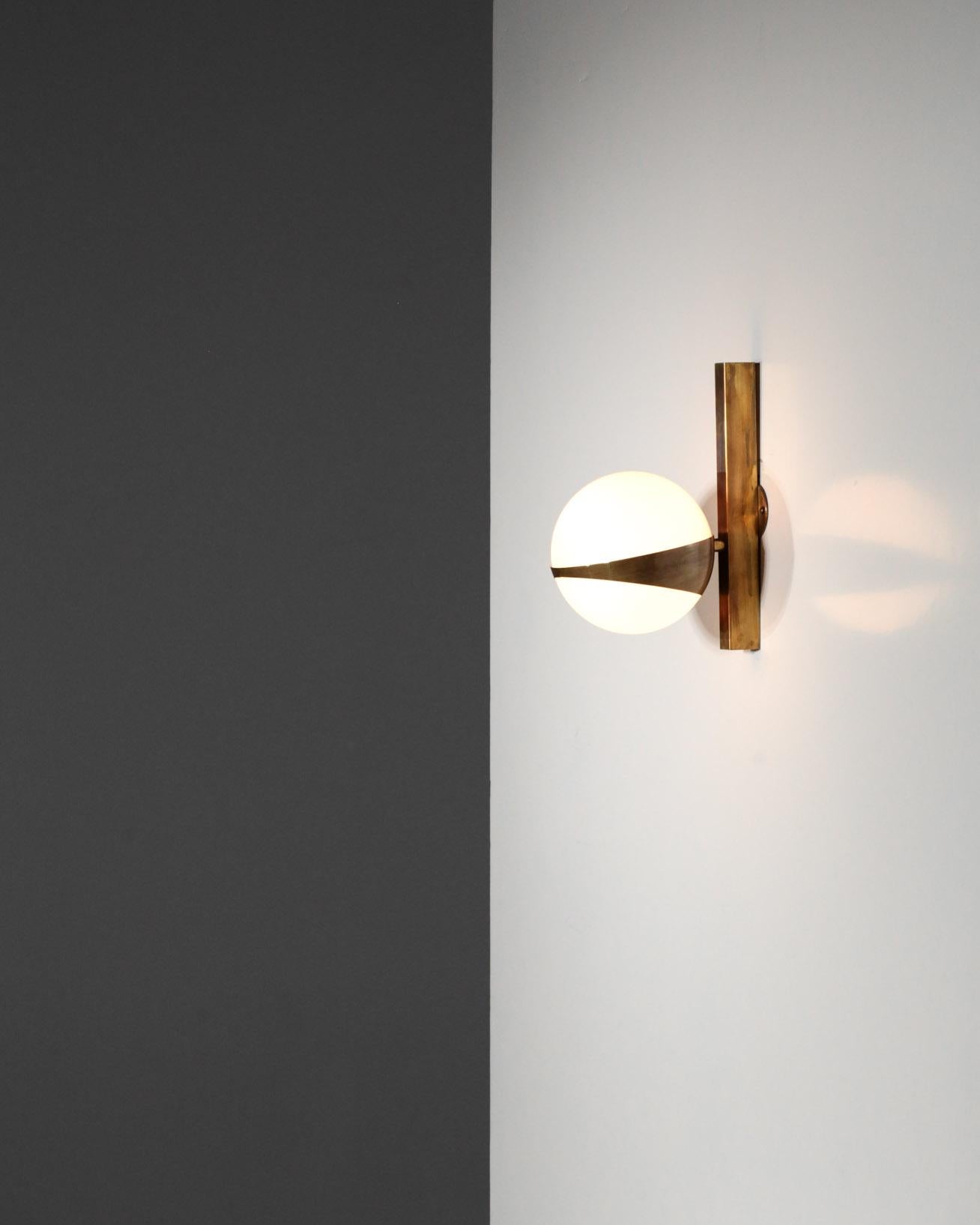 Small Italian Wall Light, Stilnovo Style, Opaline and Brass 
