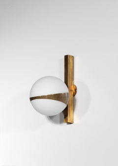 Small Italian Wall Light, Stilnovo Style, Opaline and Brass "Allegra"