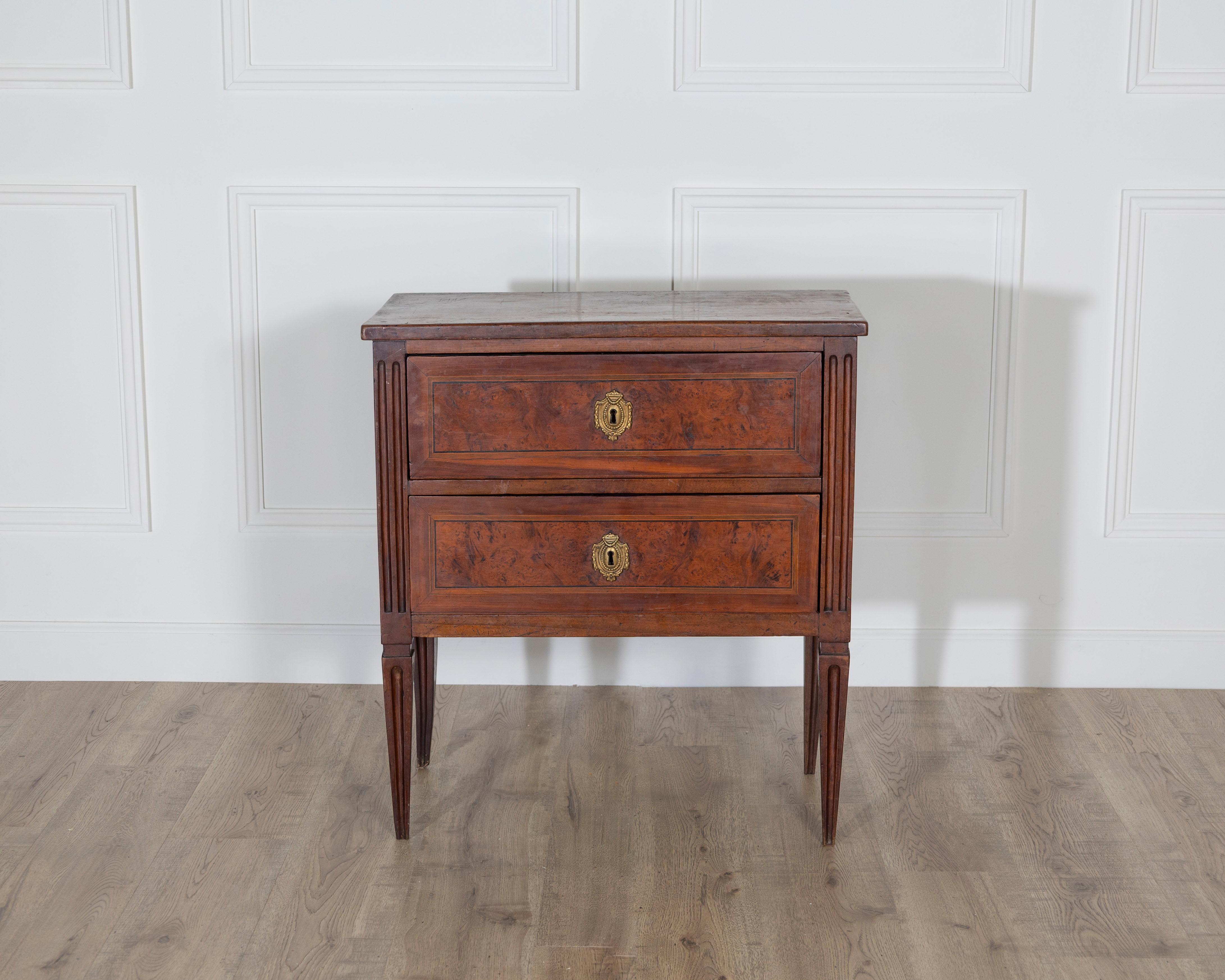 Small Italian Walnut Chest of Drawers with Two Drawers, Late 18th–Early 19th Cen In Good Condition For Sale In Atlanta, GA