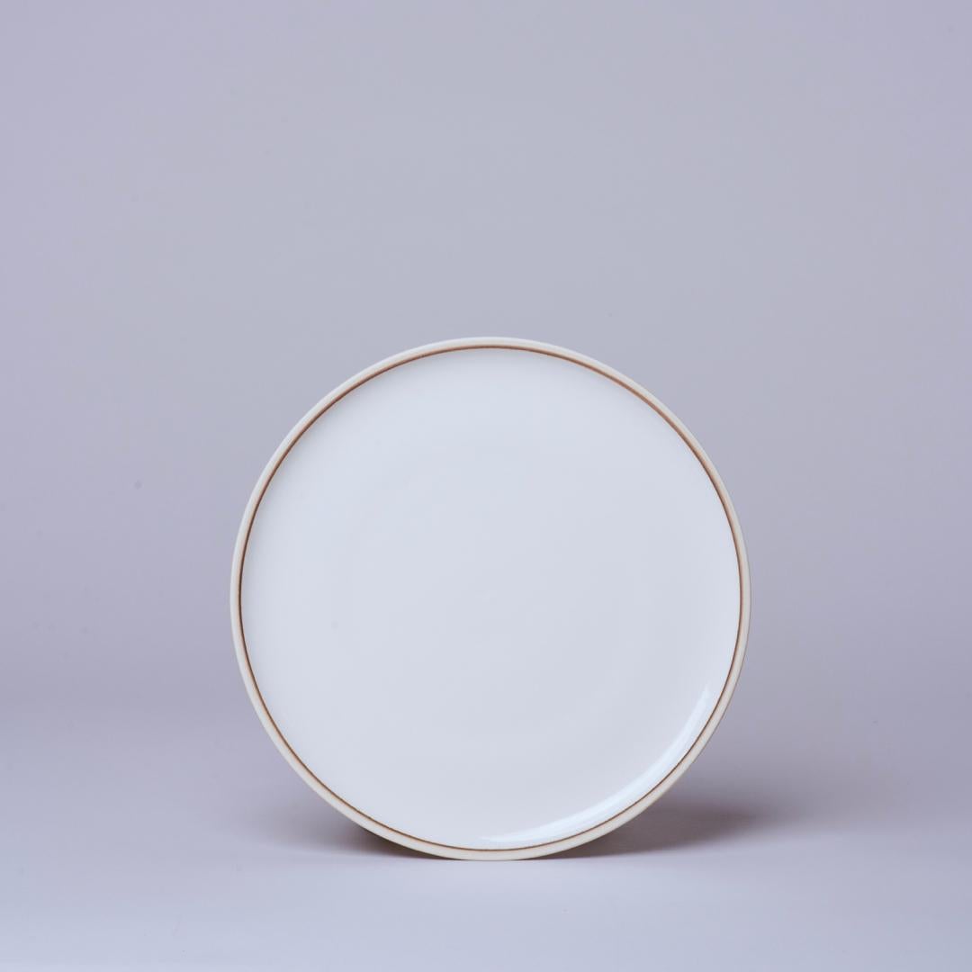 Contemporary Small Ivory Glazed Porcelain Hermit Plate with Rustic Rim