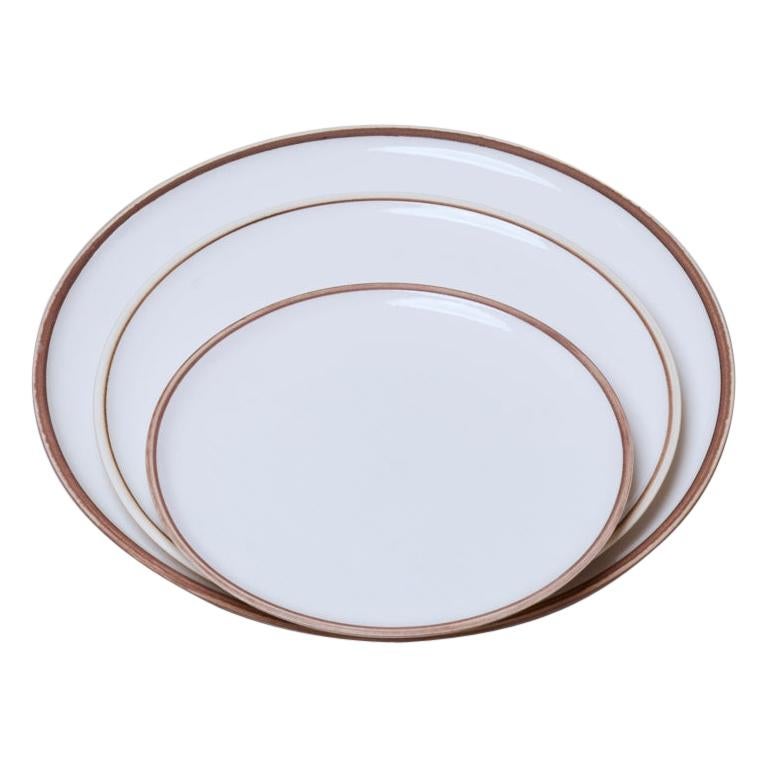 Small Ivory Glazed Porcelain Hermit Plate with Rustic Rim