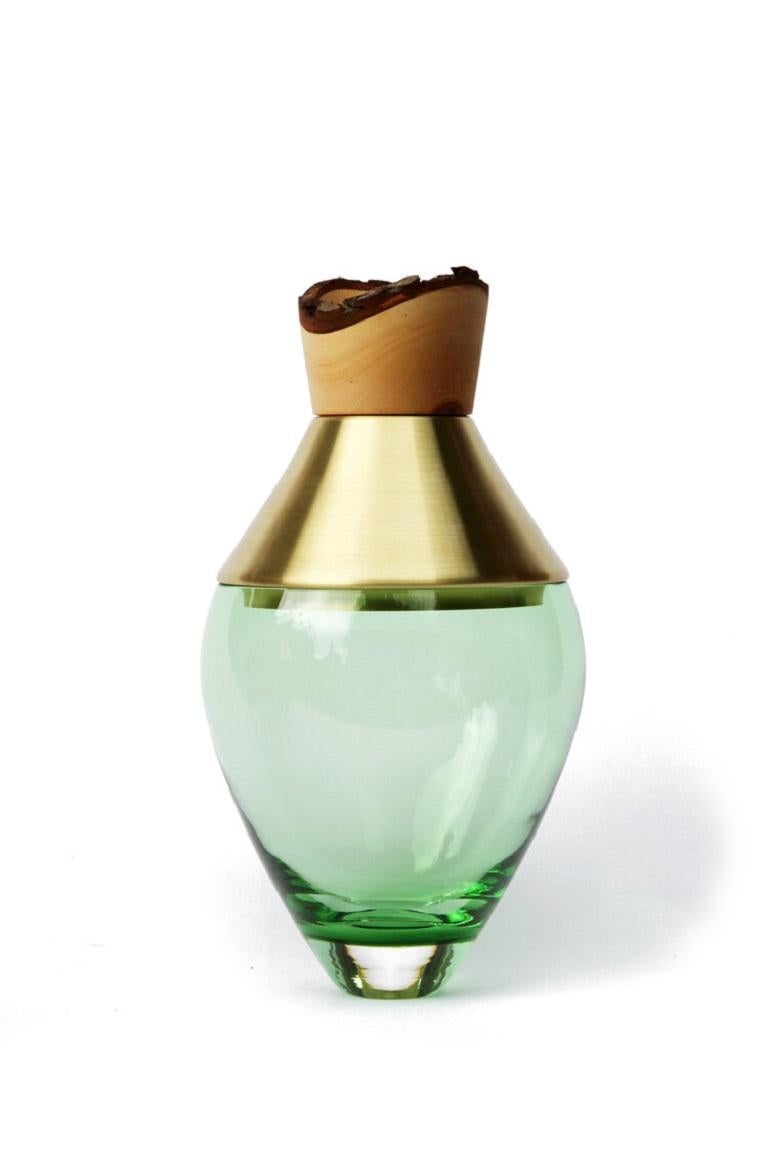 Organique Petit vase indien en jade I, Pia Wüstenberg en vente
