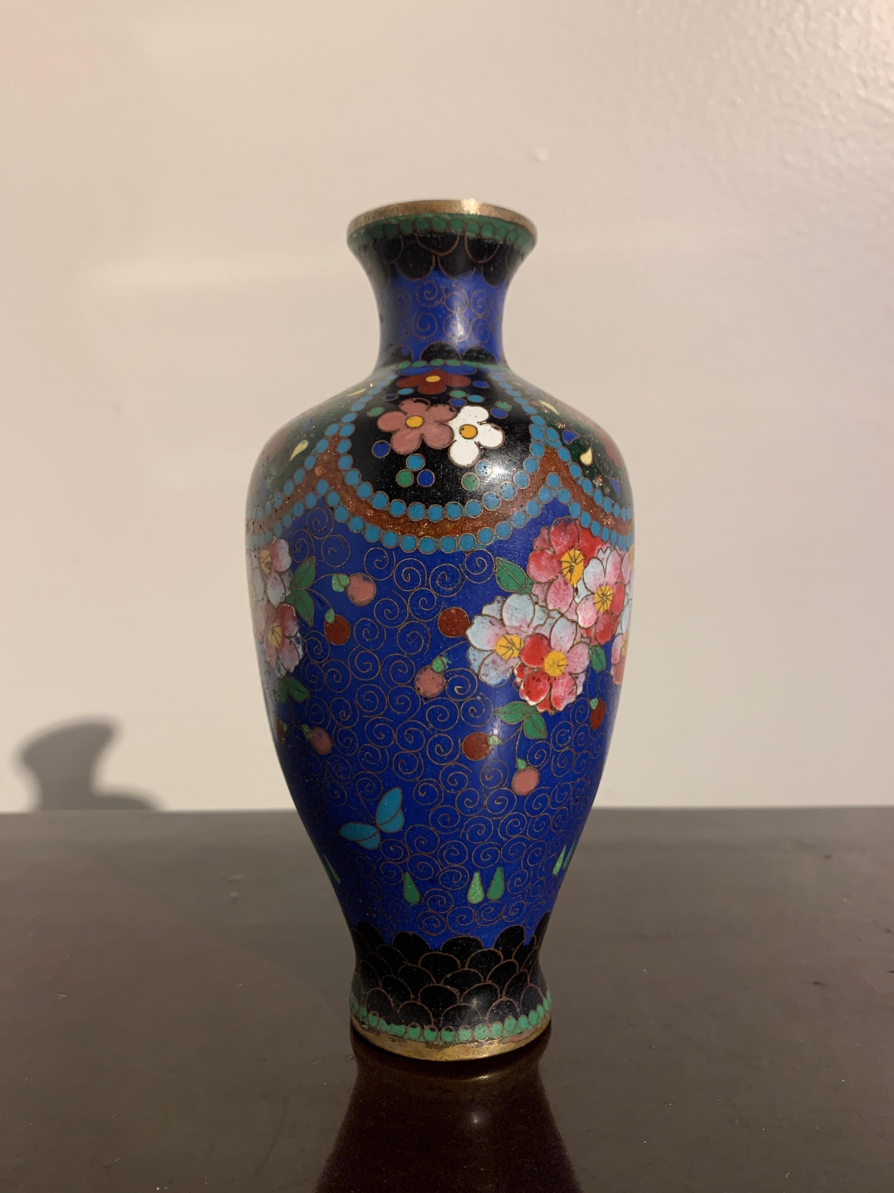 Small Japanese Blue Cloisonne Vase, Meiji Period, Japan In Fair Condition In Austin, TX