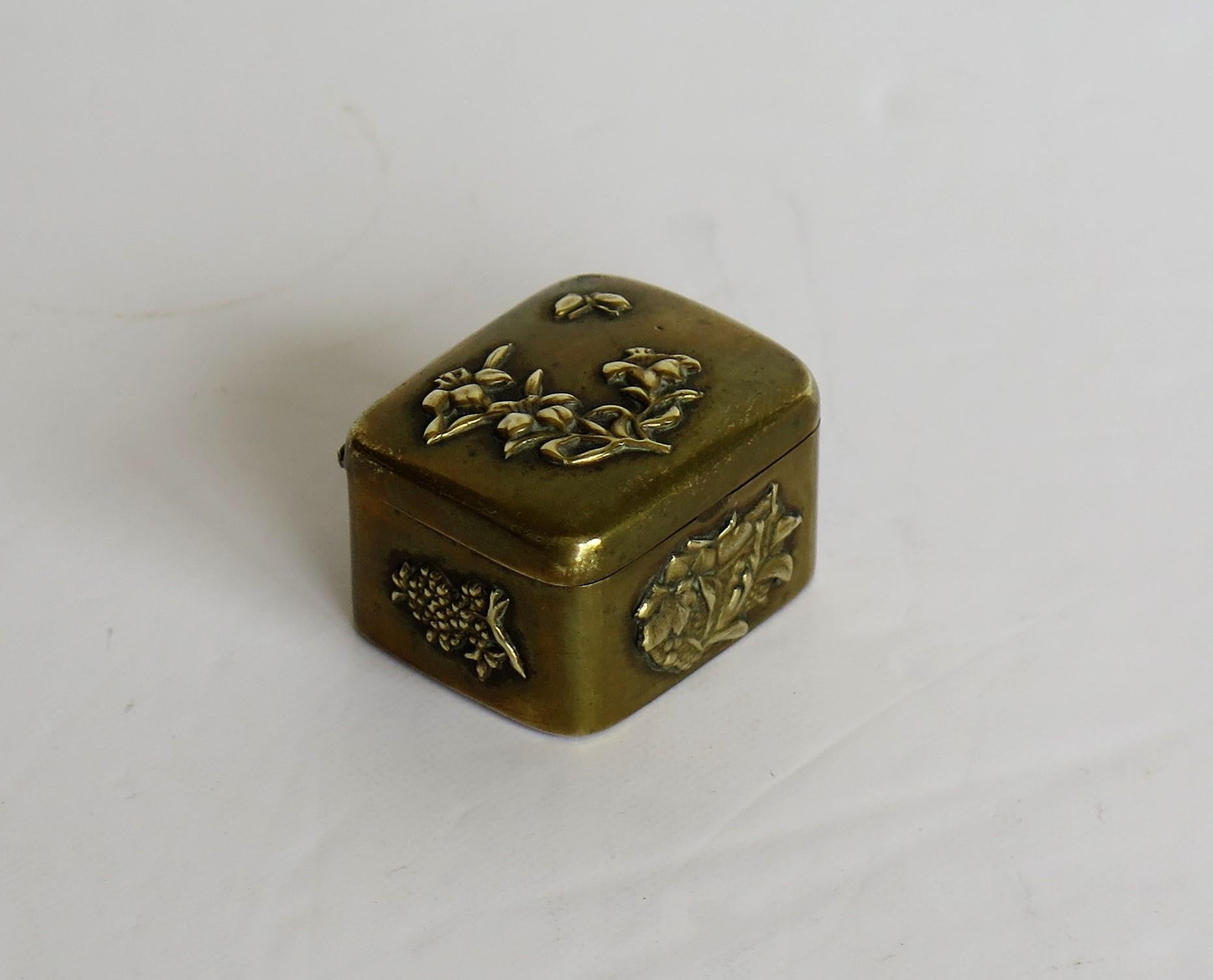 Small Japanese bronze and brass embossed Box with hinged lid 19th C Meiji Period 6