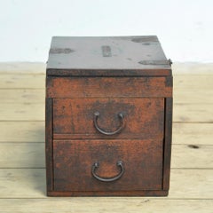 Small Japanese chest of drawers, circa 1900