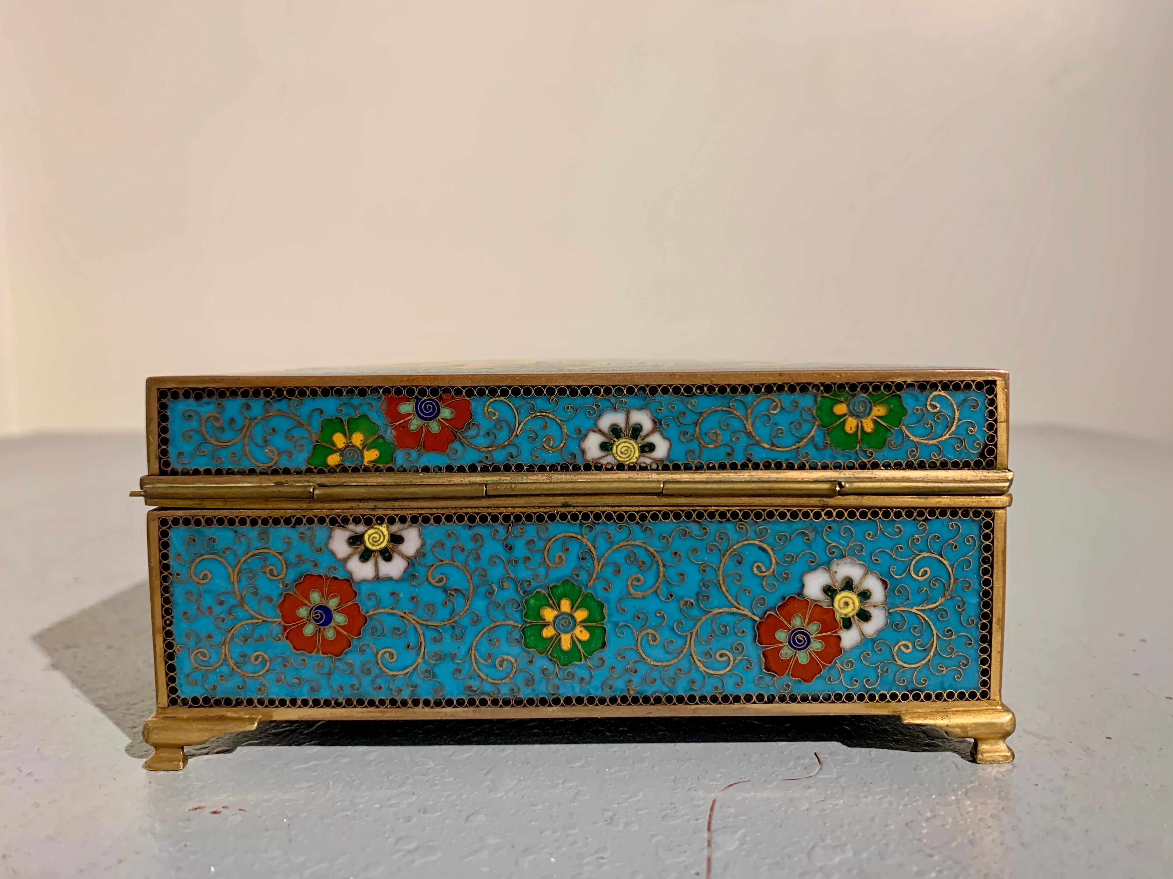Small Japanese Cloisonne Box by Ando, Meiji Period, circa 1910, Japan 4