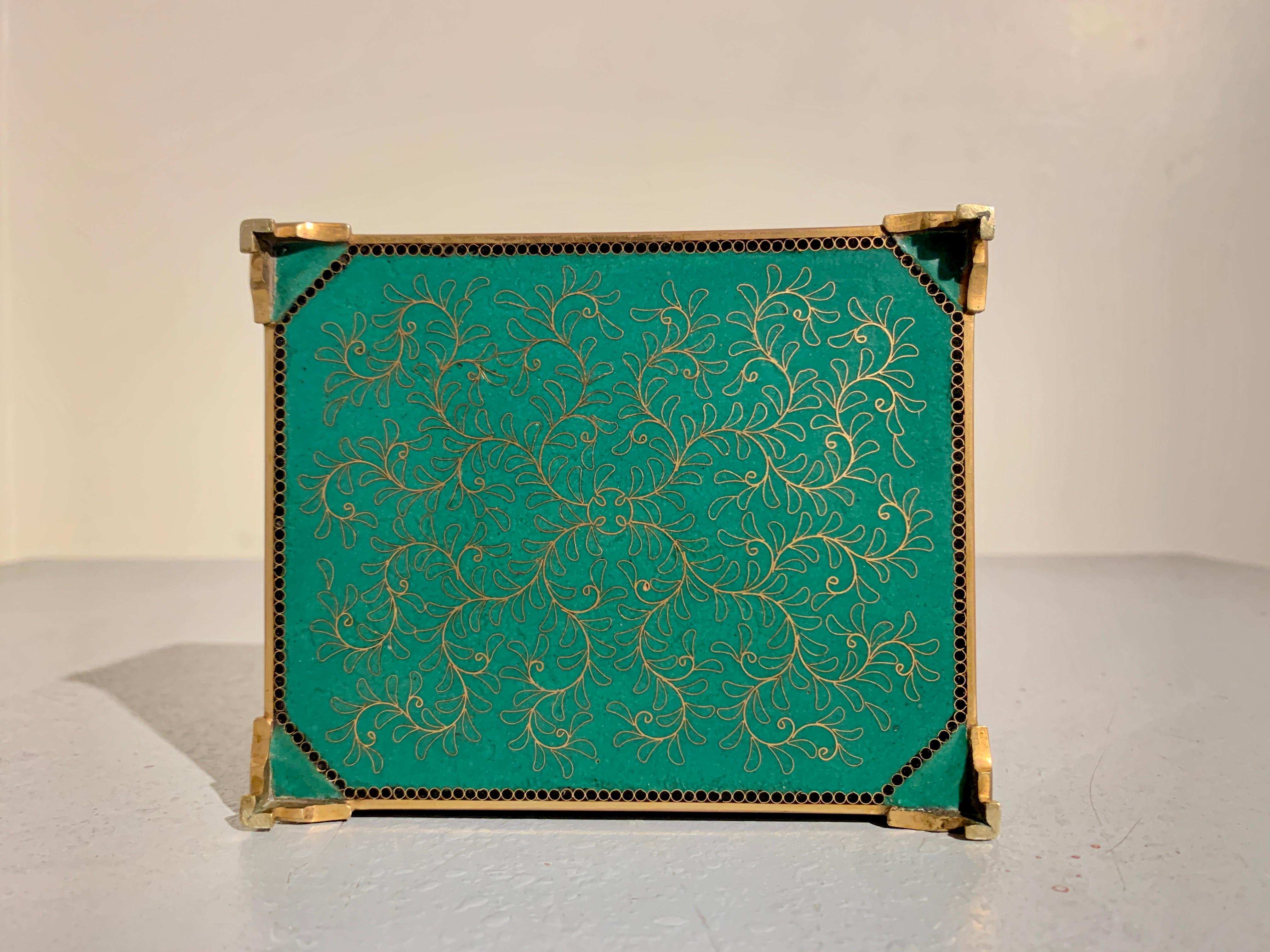 Small Japanese Cloisonne Box by Ando, Meiji Period, circa 1910, Japan 5