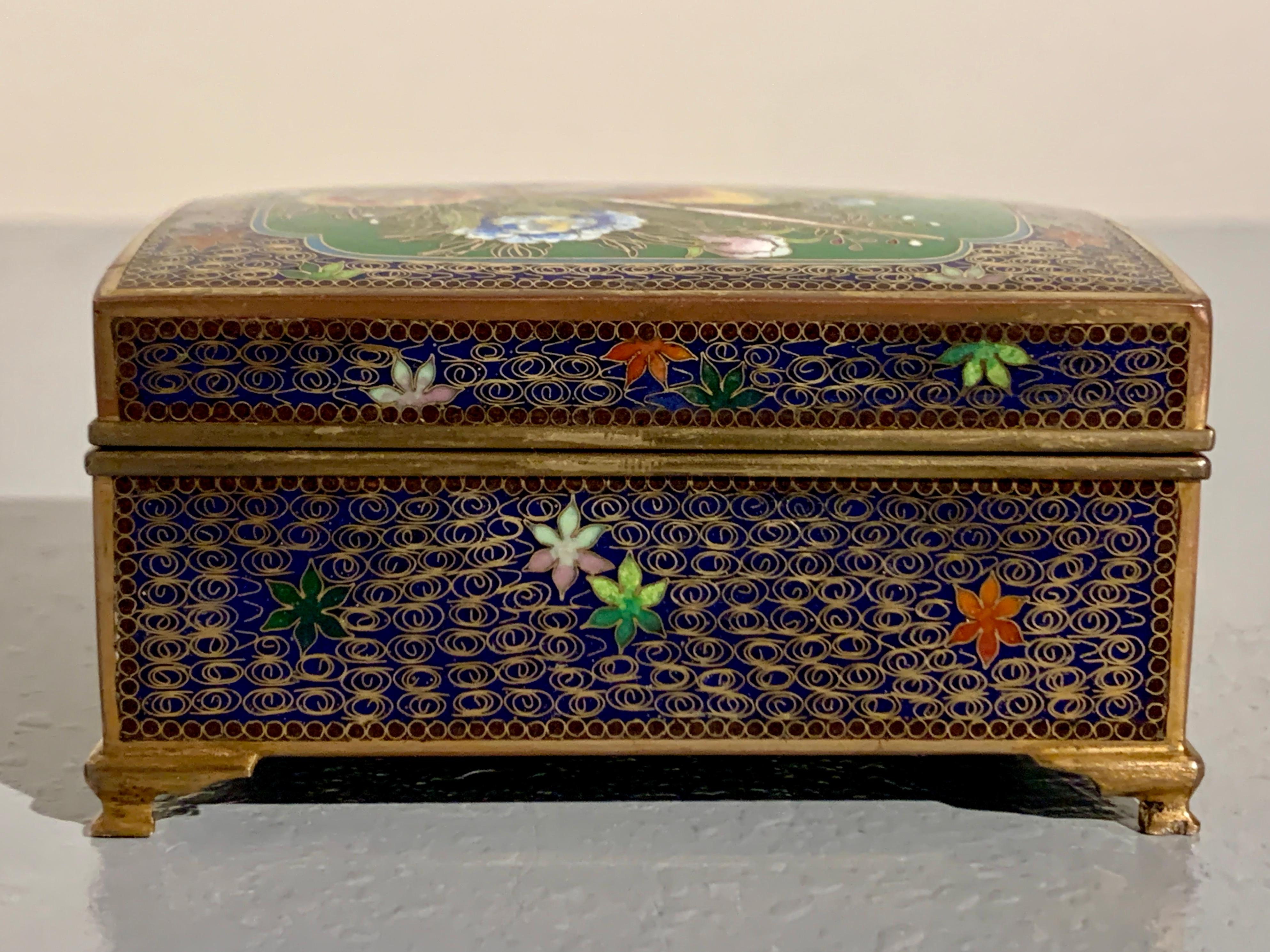 Small Japanese Cloisonne Enamel Trinket Box with Pheasant, Meiji Period, Japan 3