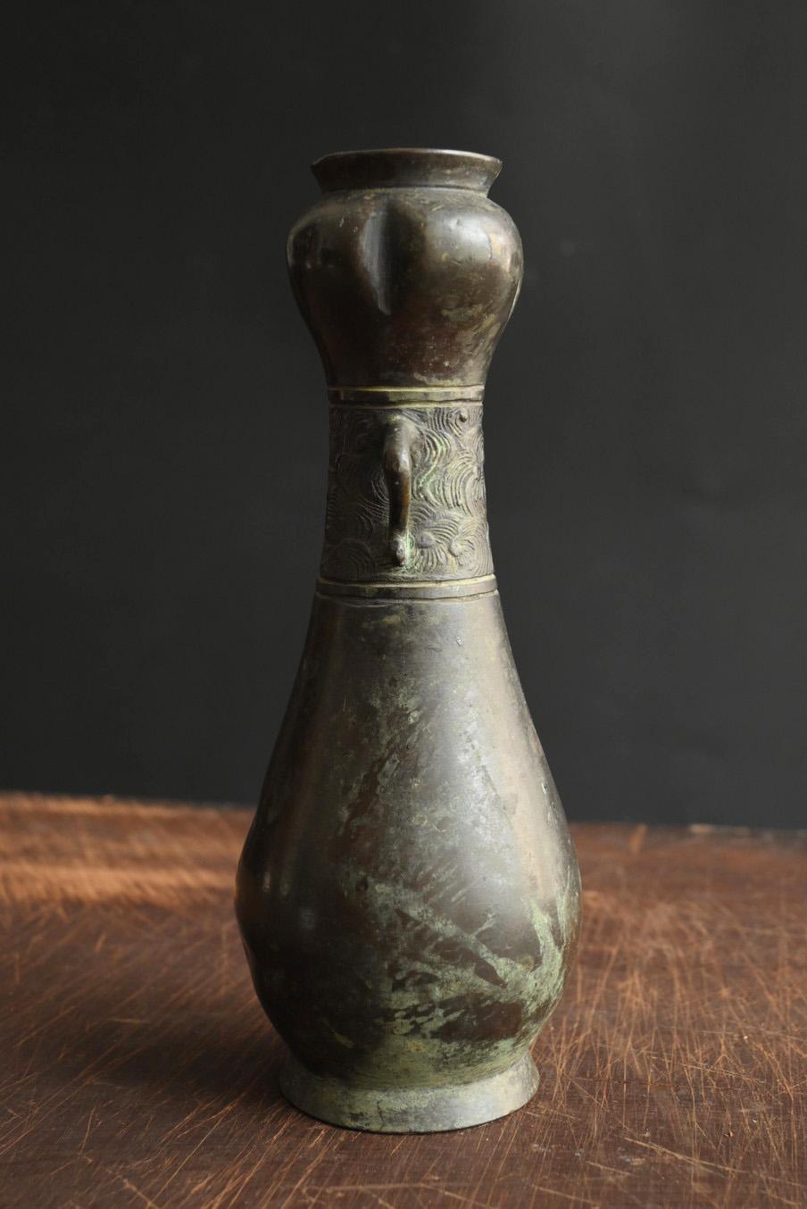 Small Japanese copper vase made in the late Edo period / 1750-1868 / Flower vase For Sale 2