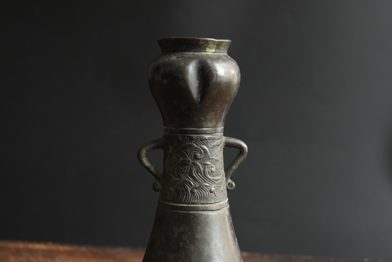Small Japanese copper vase made in the late Edo period / 1750-1868 / Flower vase For Sale 3