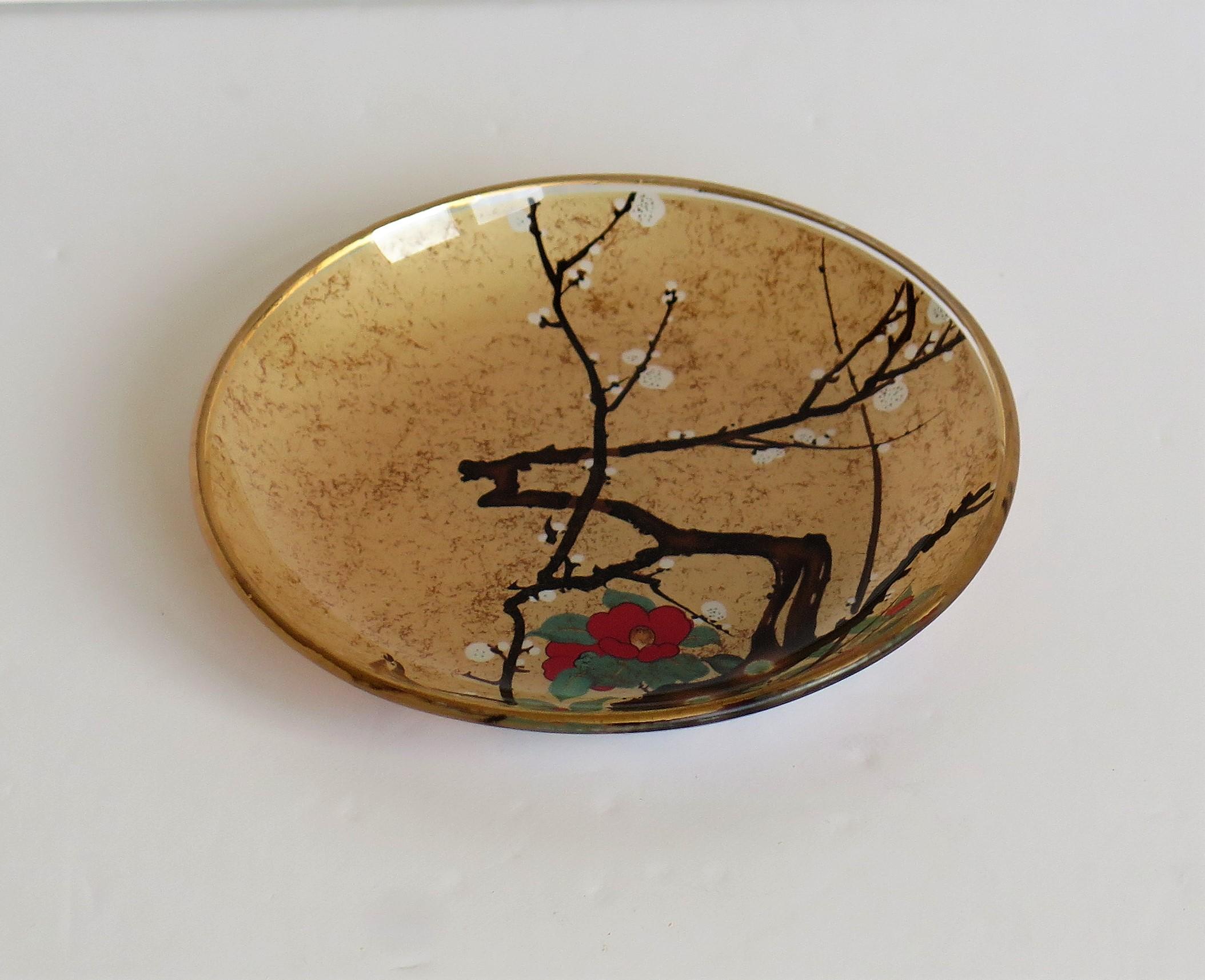 20th Century Small Japanese Glass Dish with Hand Painted Kakiemon Decoration, circa 1920