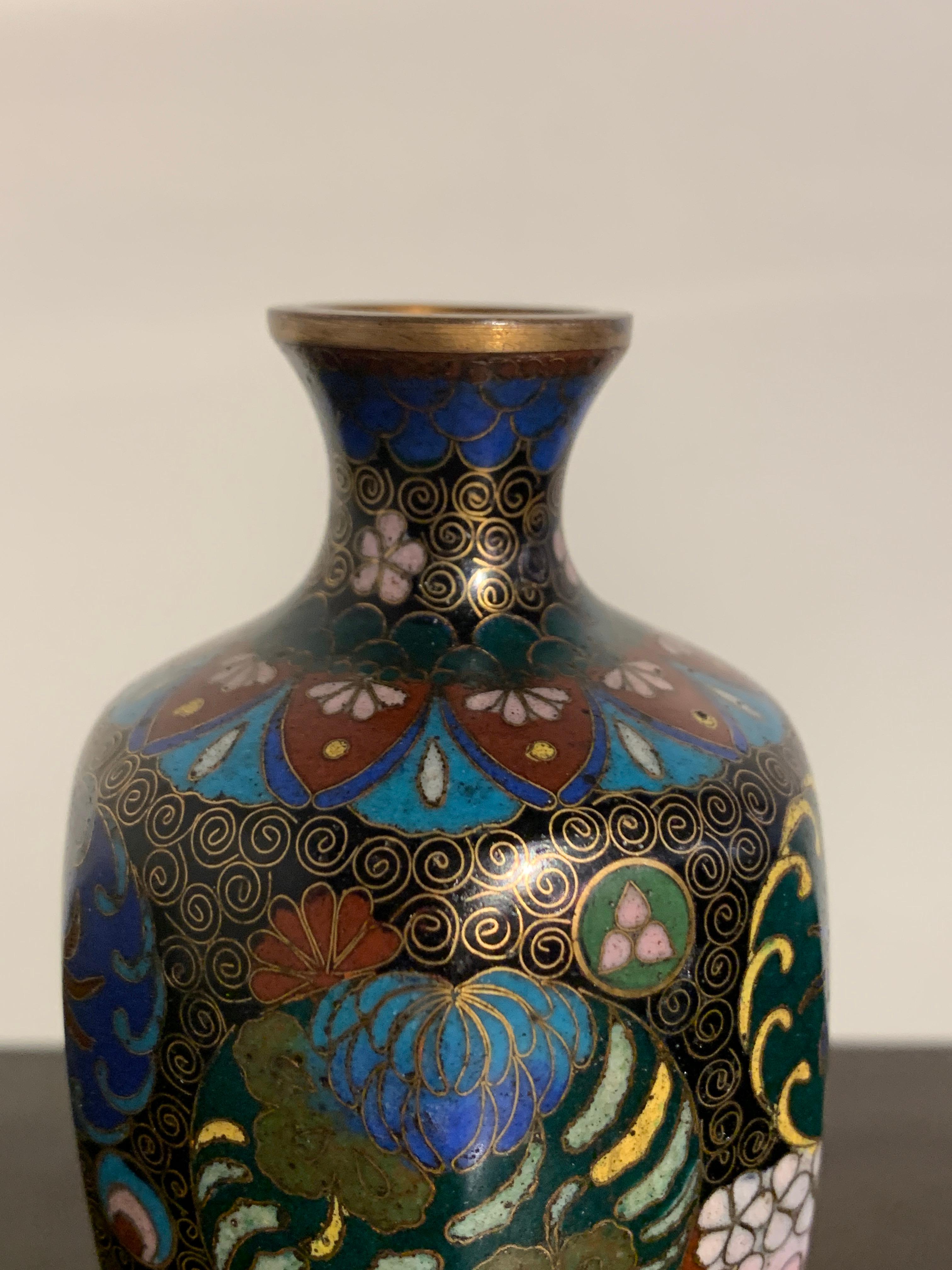Small Japanese Hexagonal Cloisonné Vase, Meiji Period, Japan 1