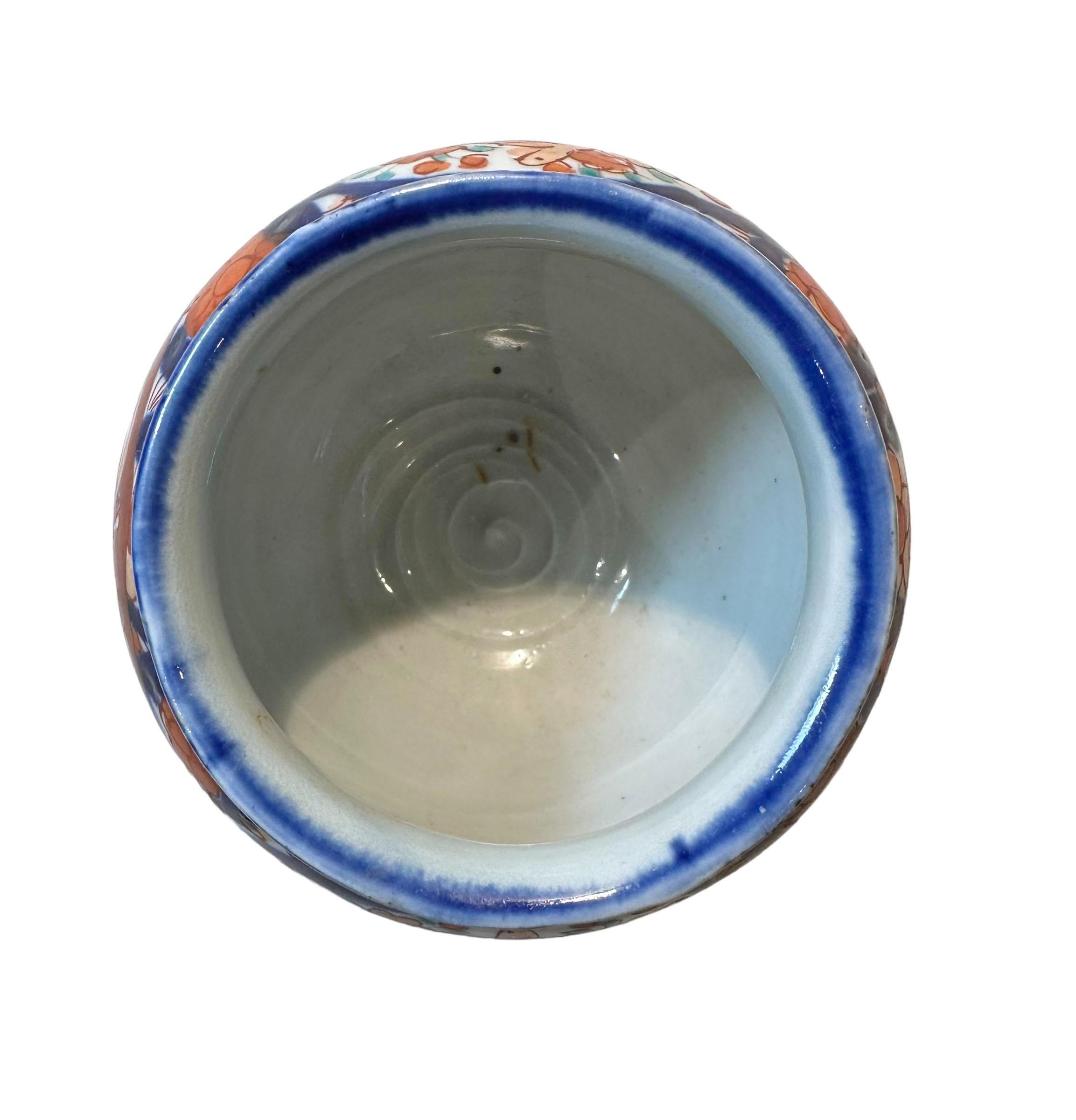 Small Japanese Imari Jardiniere In Good Condition For Sale In Tampa, FL