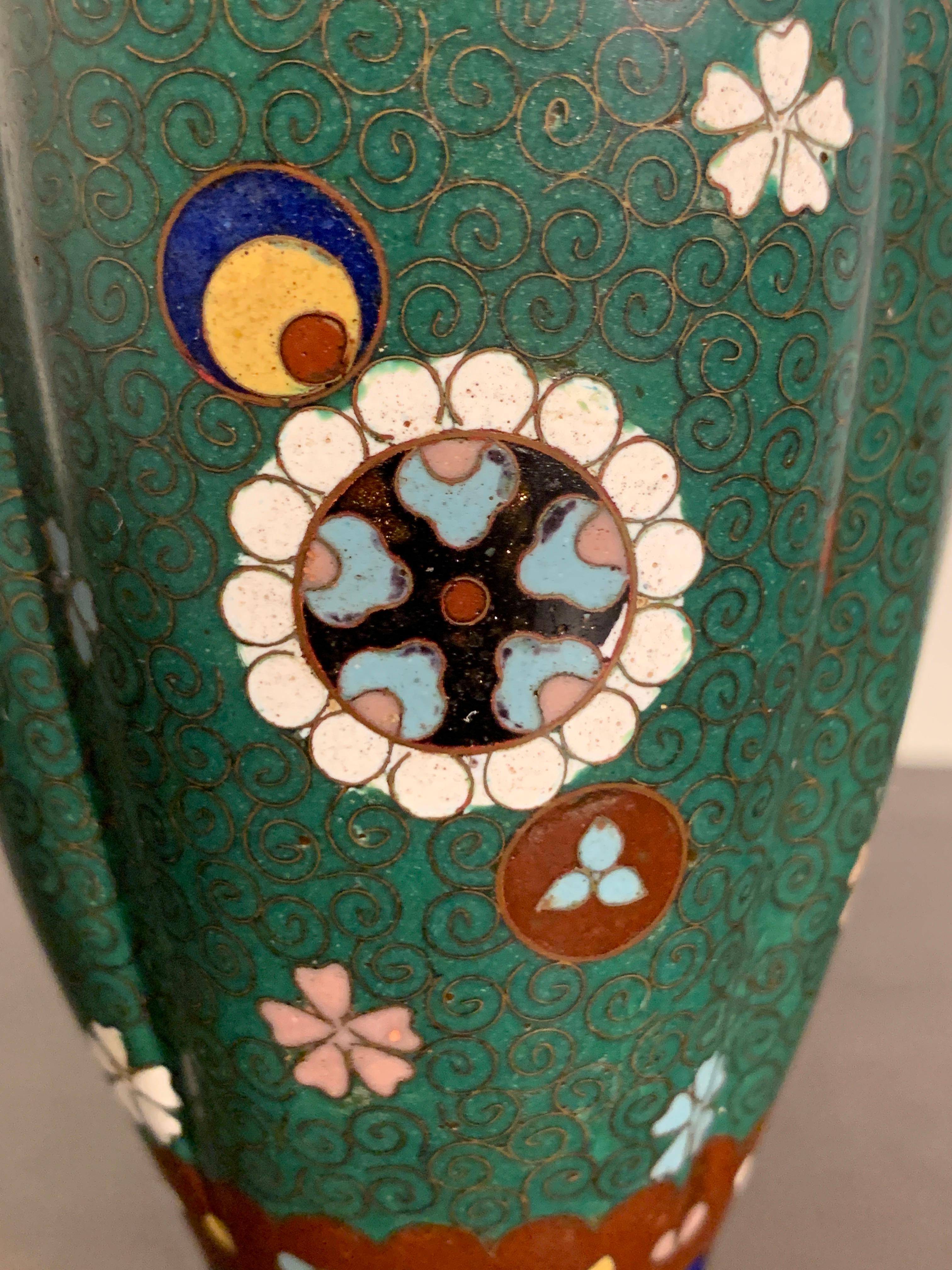 Small Japanese Meiji Period Green Ground Cloisonné Lobed Vase 2