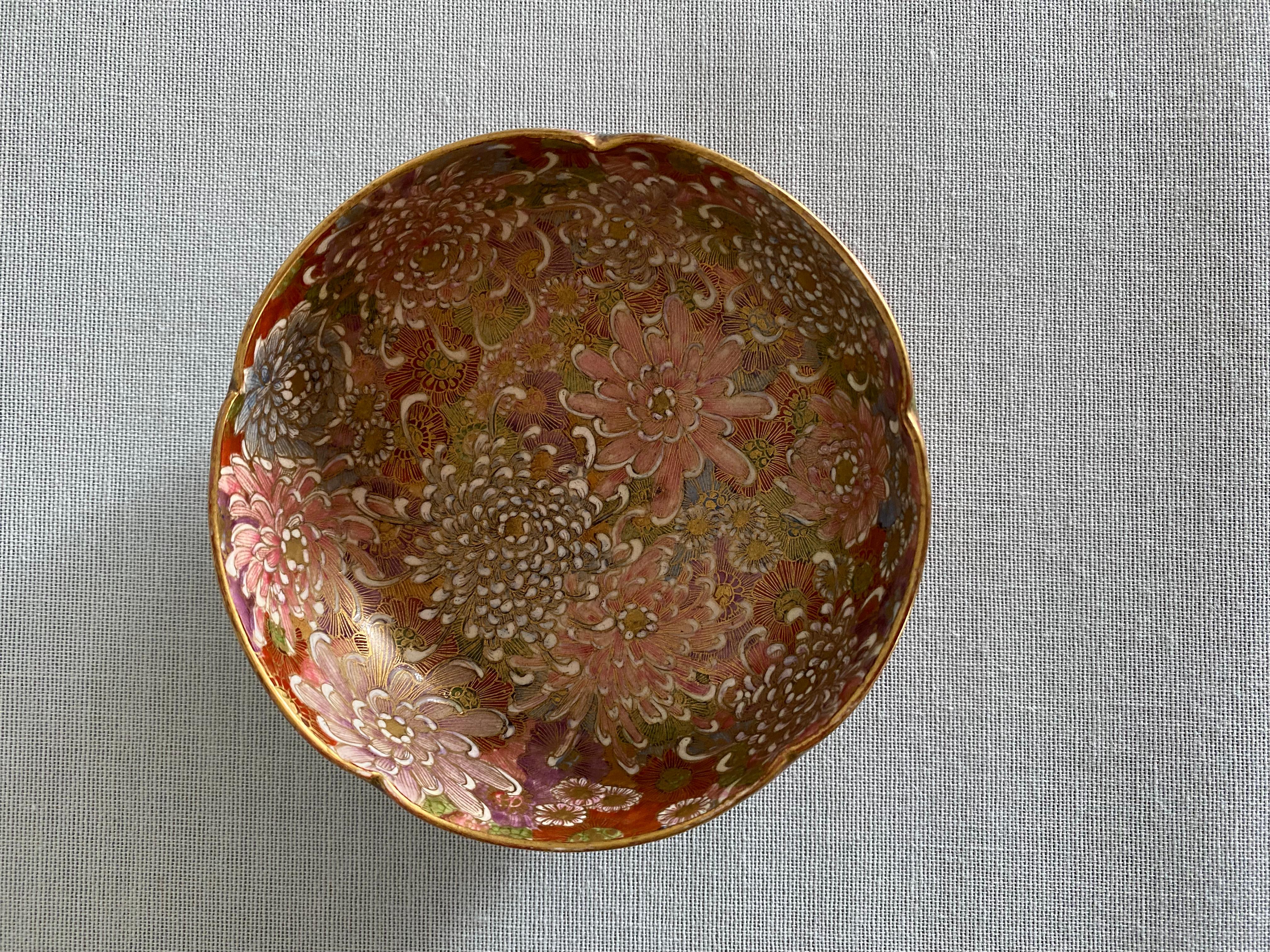 Ceramic Small Japanese Millefleur Satsuma bowl with Shimazu crest For Sale