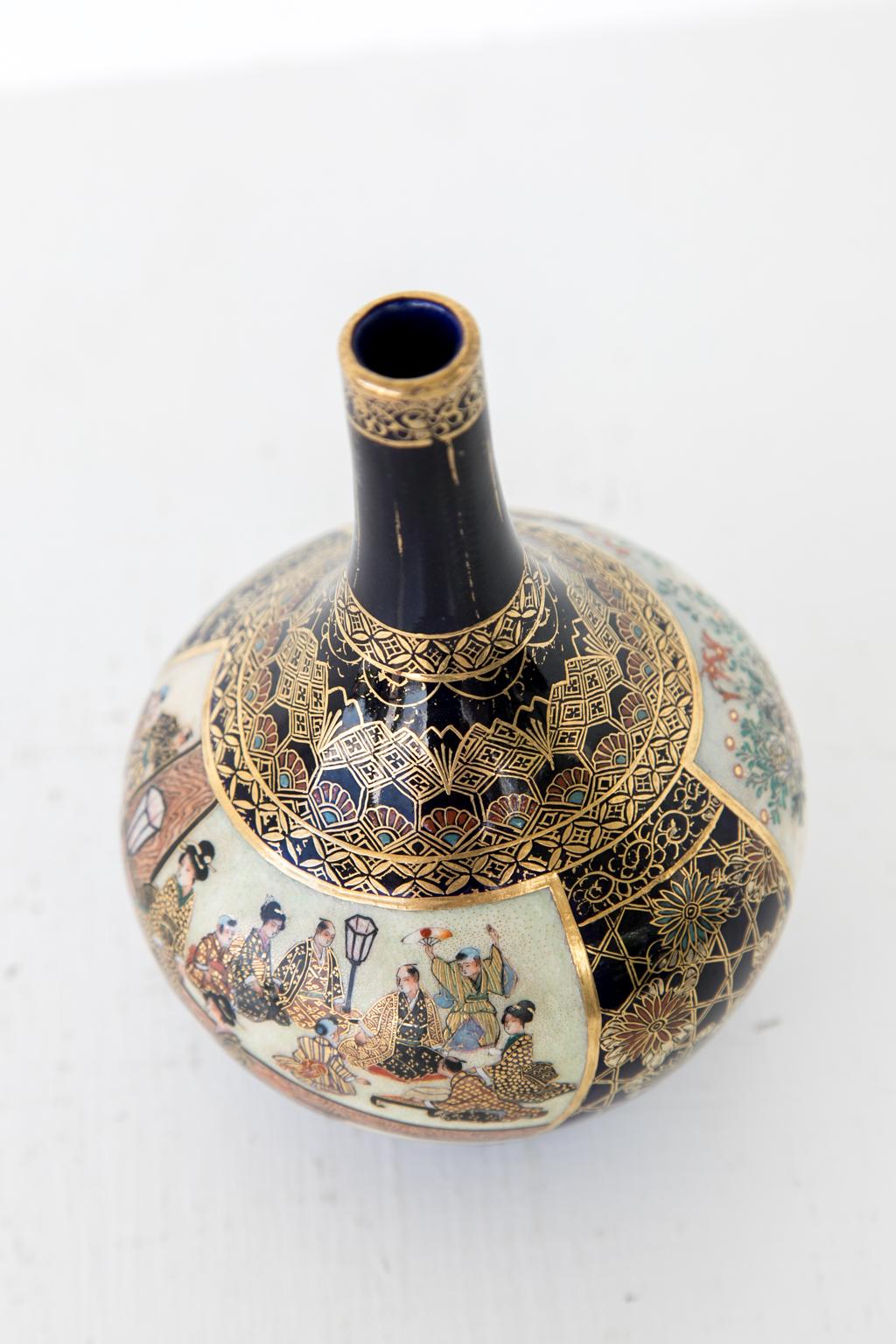 Gilt Small Japanese Satsuma Vase