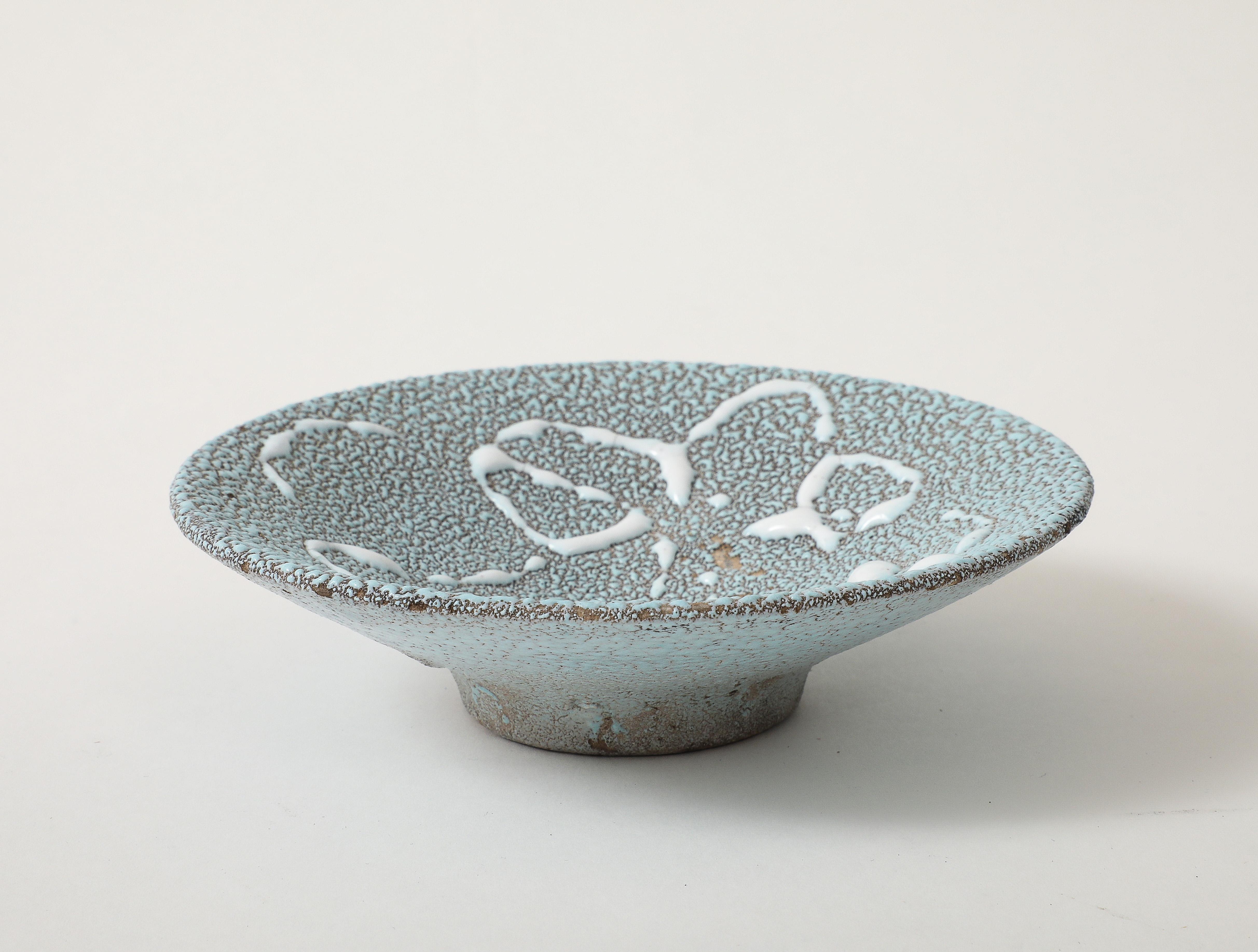 Ceramica Piccolo piatto blu e bianco Jean Besnard, Francia, 1935 circa, firmato in vendita