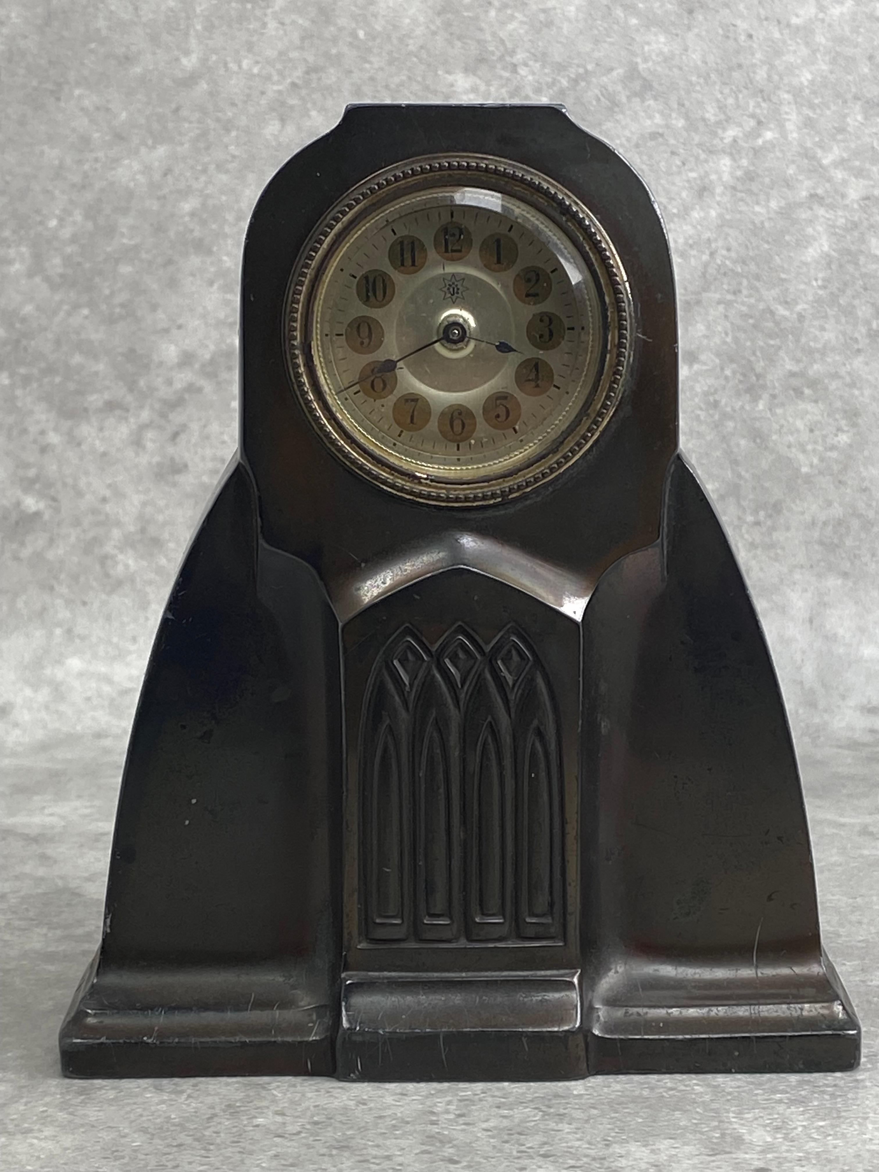 Small jugendstil mantel clock by Junghans Darmstadt For Sale 1