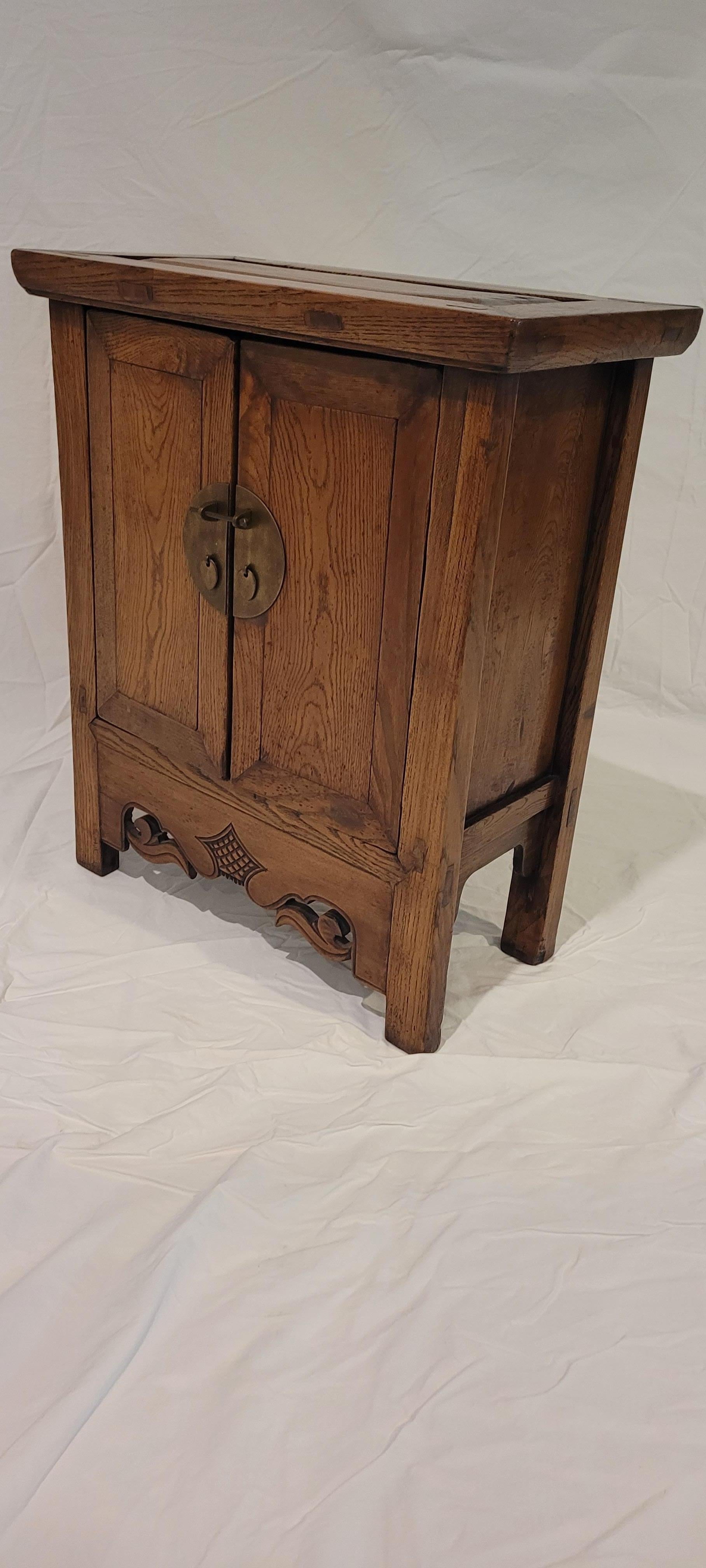 Chinese Small Kang Cabinet - 19th Century For Sale