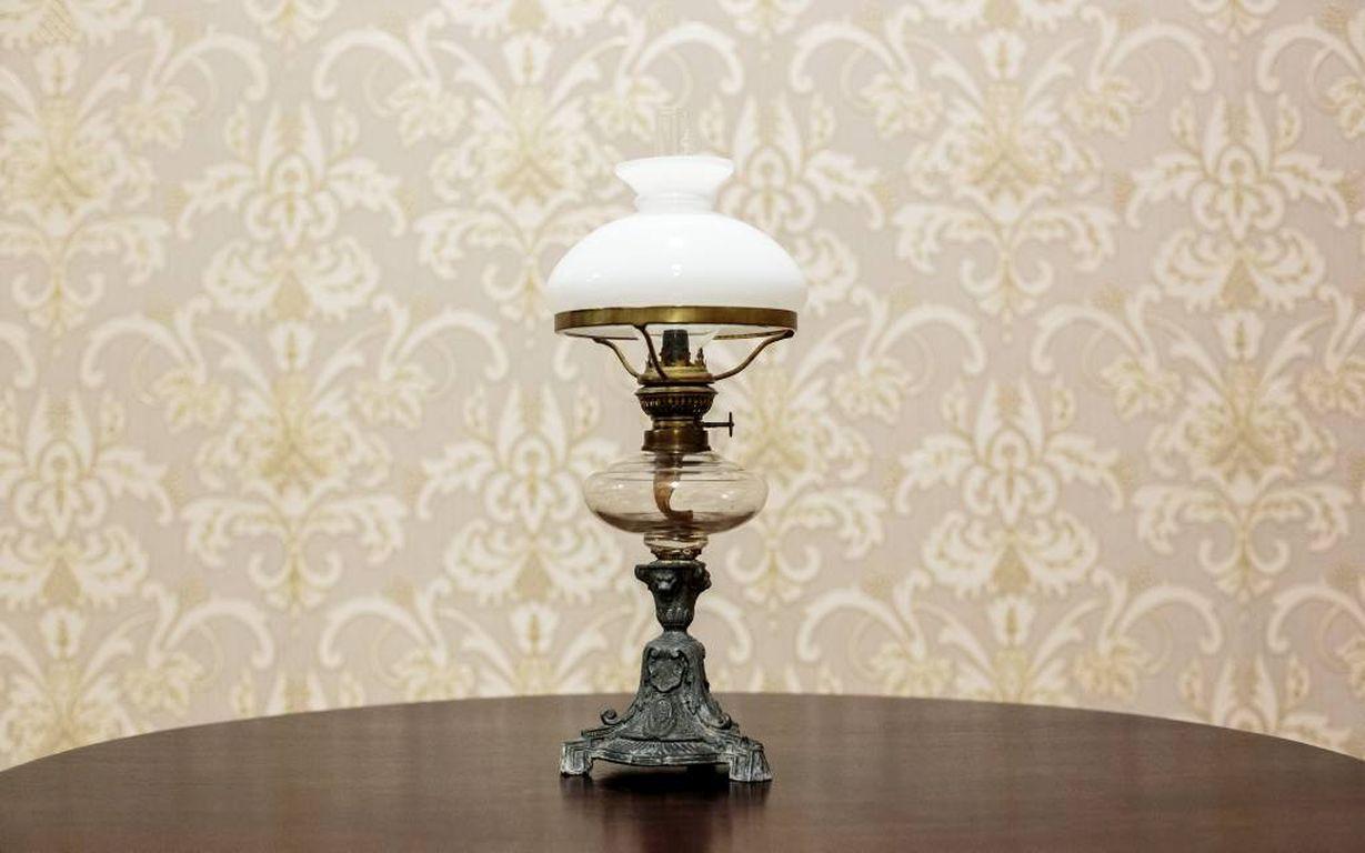 Small Kerosene Lamp, circa 1900 (Messing)