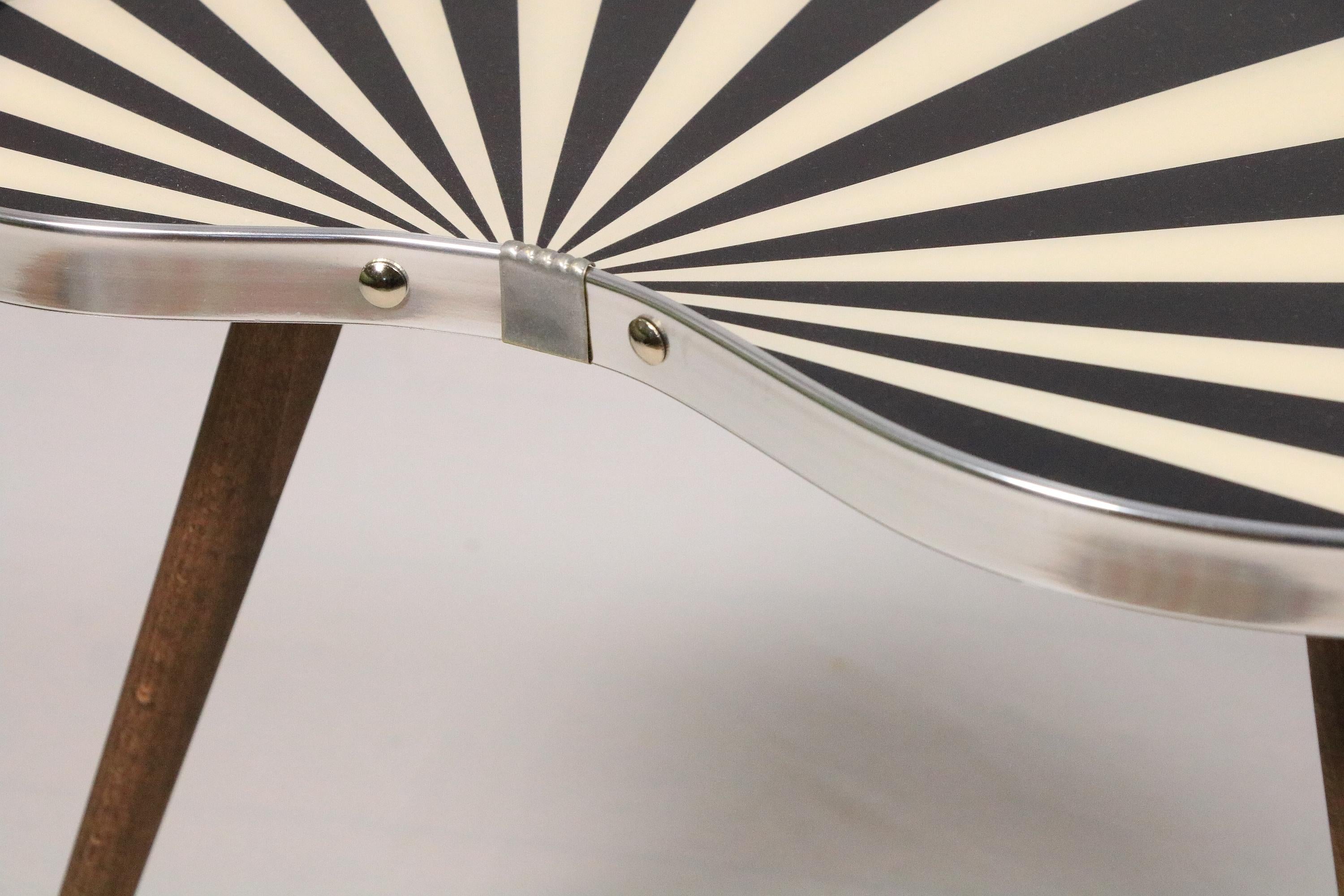 Mid-Century Modern Small Kidney Shaped Side Table, Flower Table, Black/White, Chrome, 50s Style