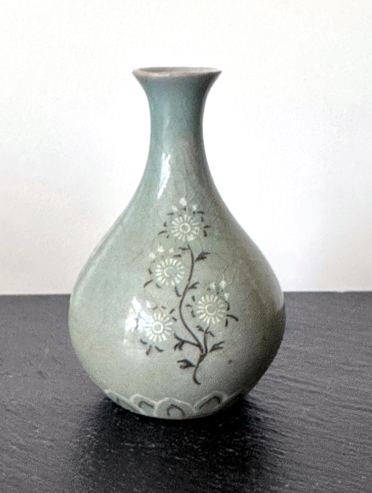 18th Century and Earlier Small Korean Celadon Ceramic Vase with Slip Inlay Goryeo Dynasty For Sale
