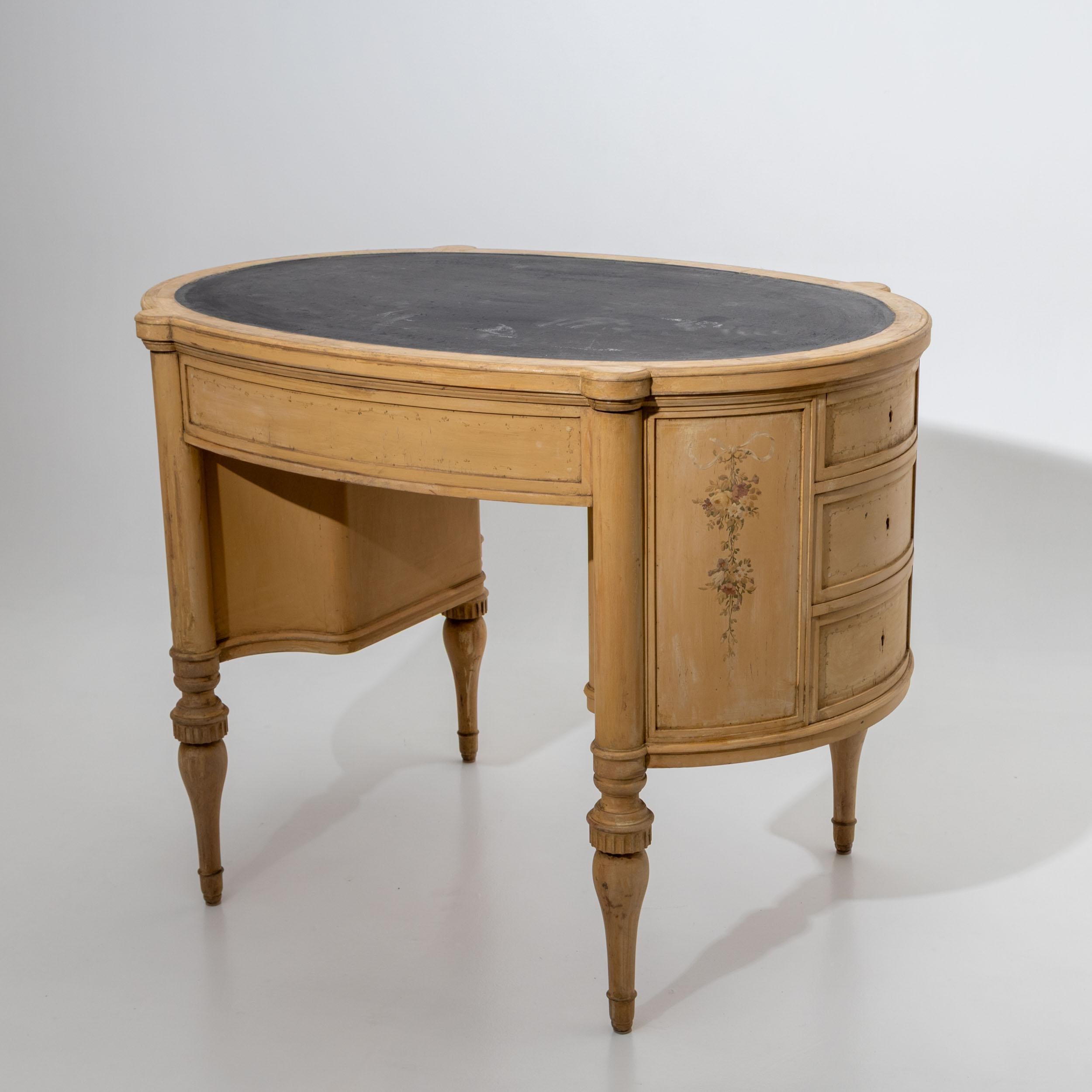 German Small Ladies’ Writing Desk, 20th Century For Sale