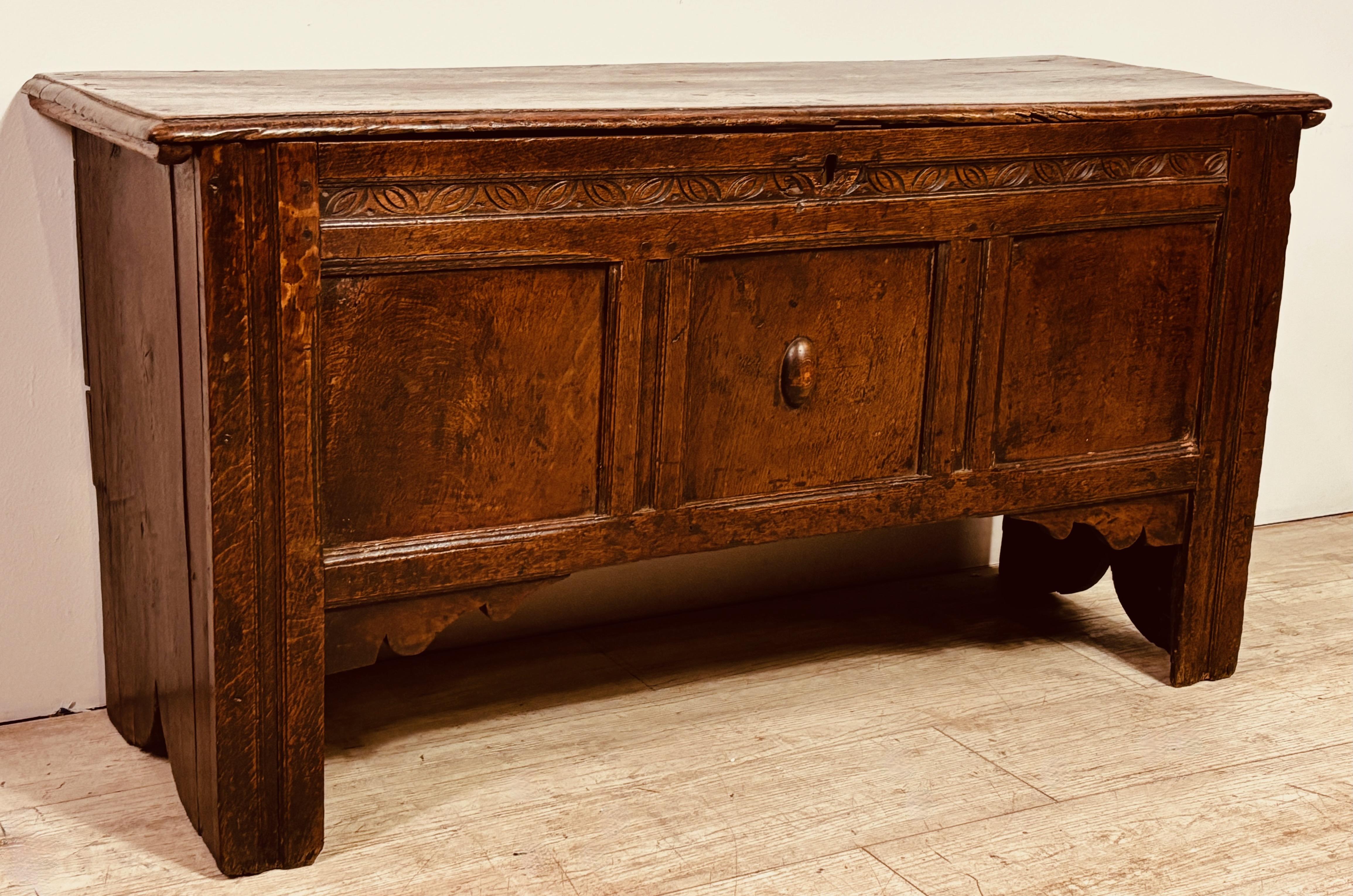 18th Century and Earlier Small Late 17th Century English Oak Trunk / Chest / Bench For Sale