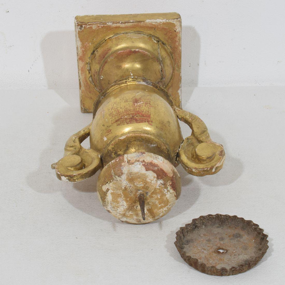 Piccolo portacandele in legno dorato neoclassico italiano della fine del XVIII secolo in vendita 9