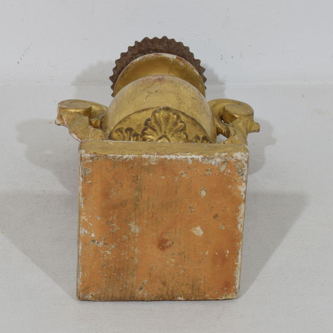 Piccolo portacandele in legno dorato neoclassico italiano della fine del XVIII secolo in vendita 10