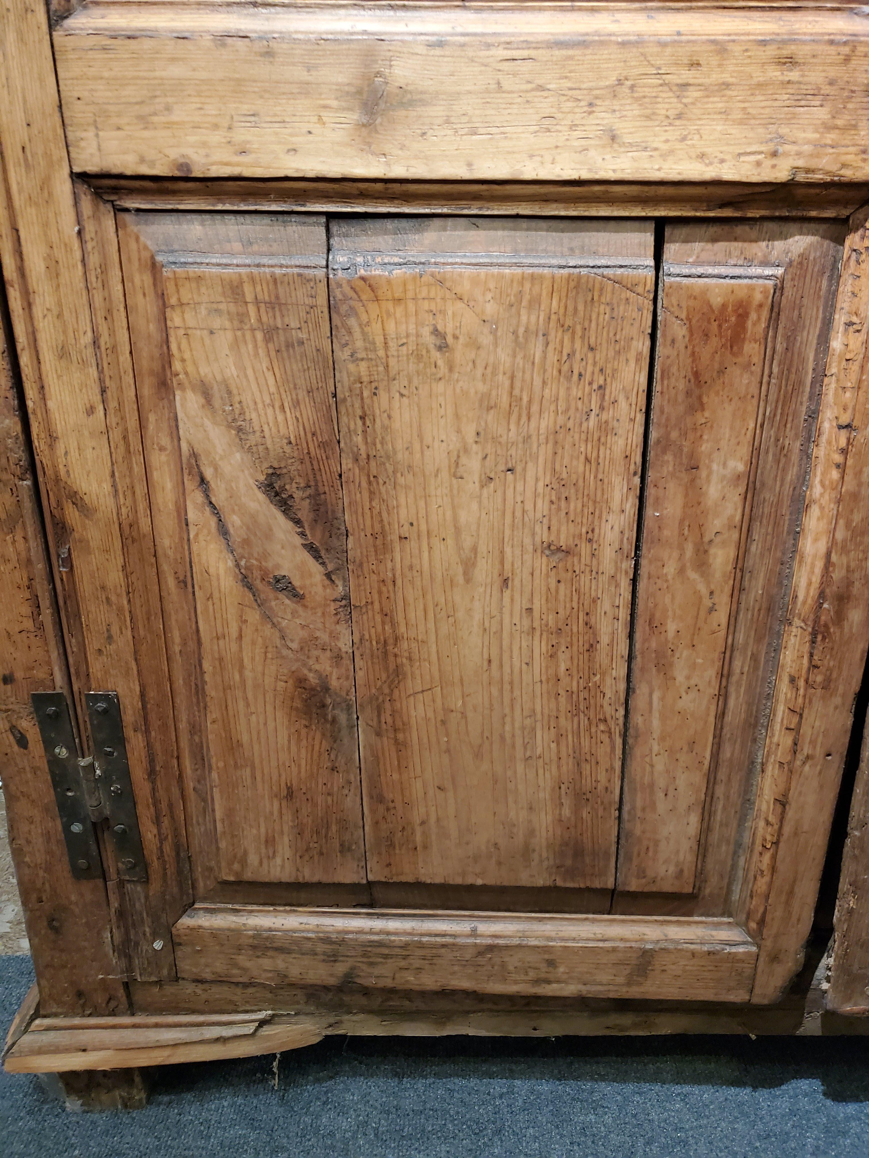 Small Late 18th Century Southern Irish Pine Cabinet 2