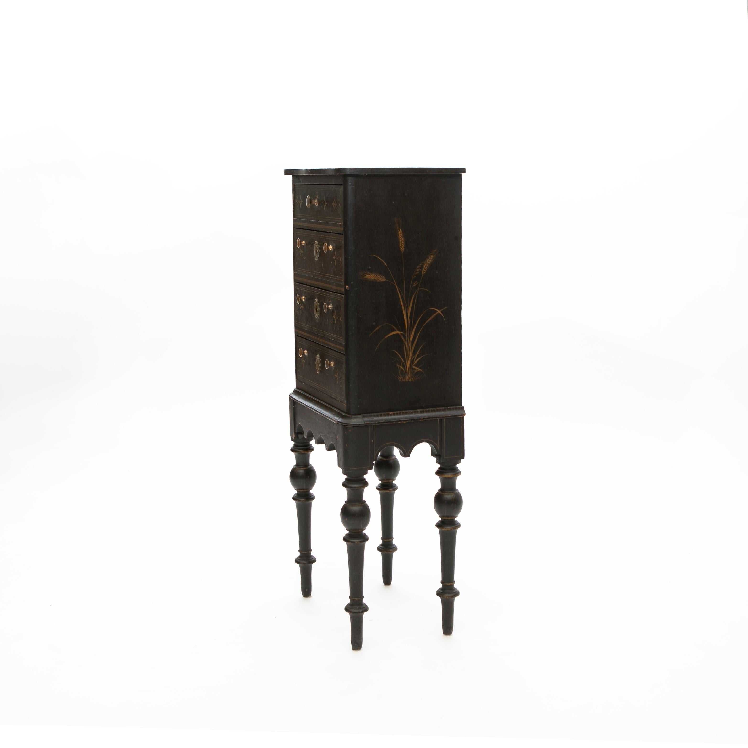 Small Late Empire Black Painted Chest of Drawers In Good Condition For Sale In Kastrup, DK