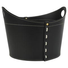 Handgefertigter kleiner Lederkorb „ARAMIS“ von Limac Design, moderner Stil