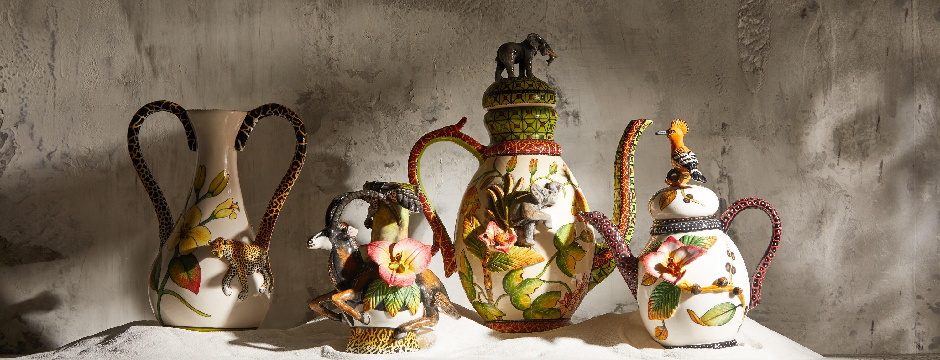 Sudafricano Vaso scolpito leopardato piccolo in vendita