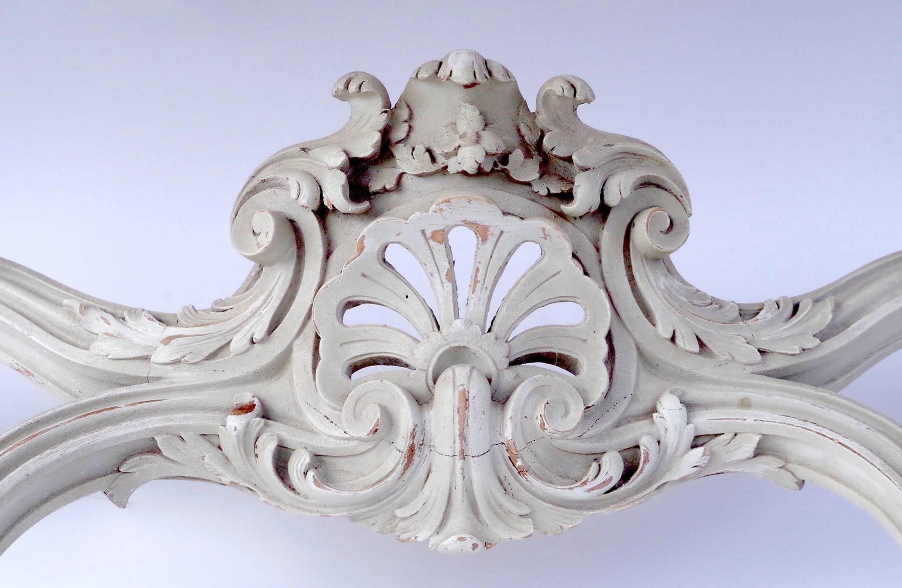 Small Light Grey Lacquered Louis XV Style Console, circa 1900 In Fair Condition In Saint-Ouen, FR