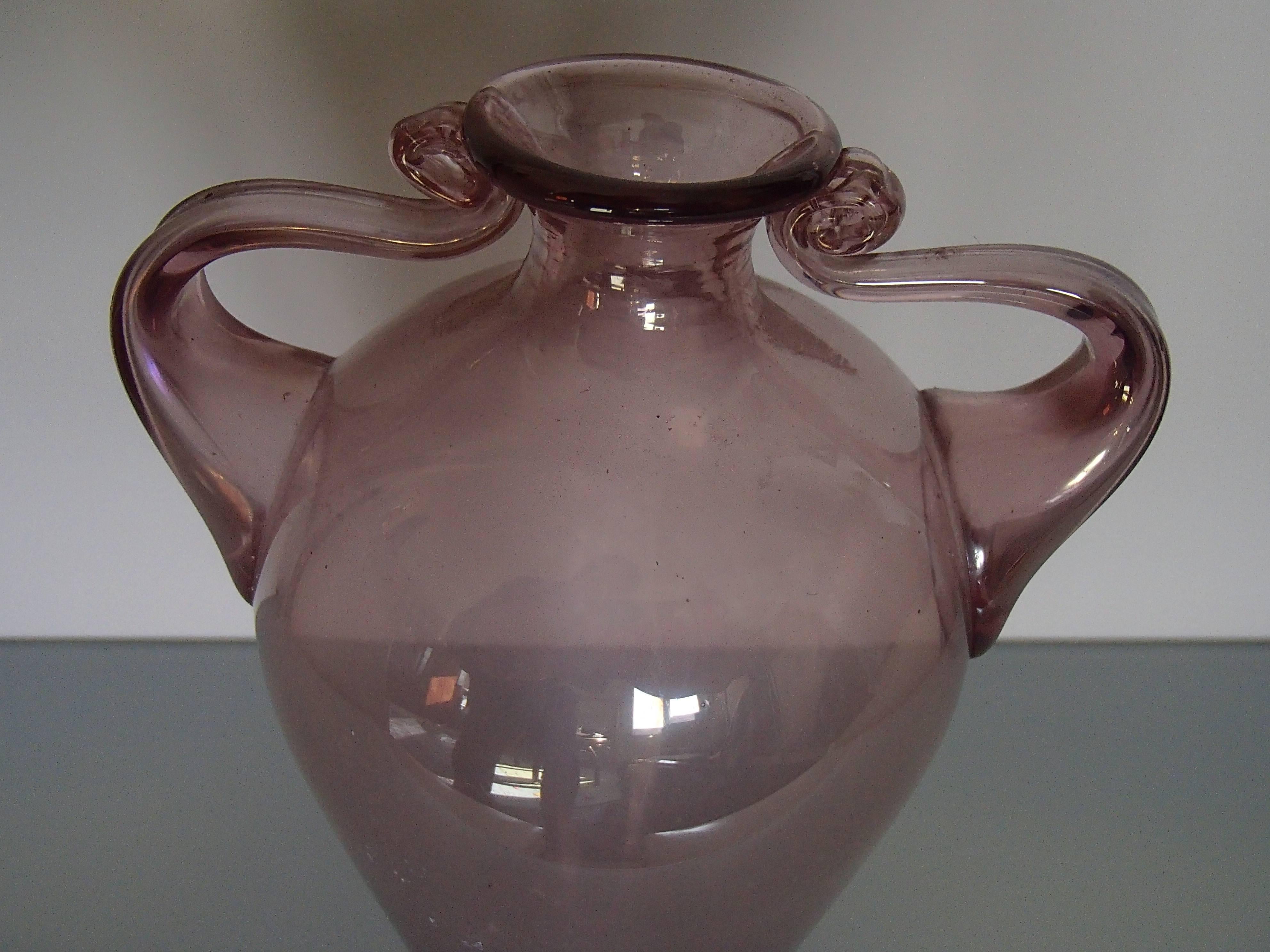 Small Lilac Vase like an Amphora For Sale 2