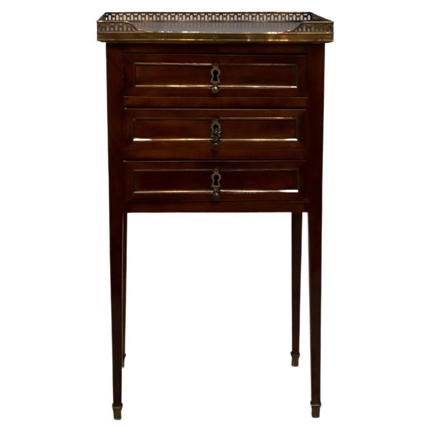 Small Liseuse Side Table Louis XVI French Mahogany and Fruitwood, 1780s For Sale