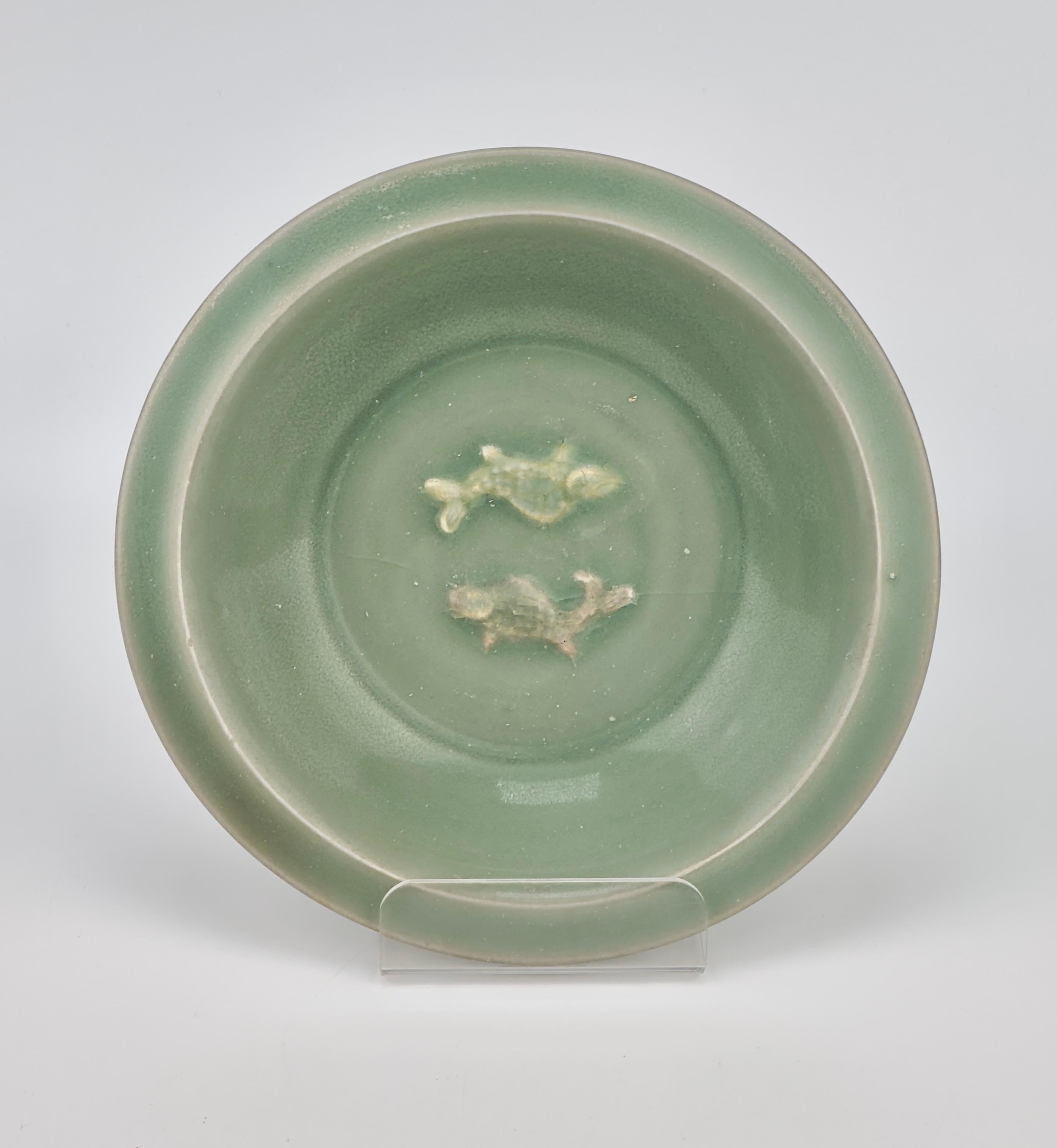Small Longquan Celadon 'Twin Fish' Dish, Southern Song Dynasty For Sale 9
