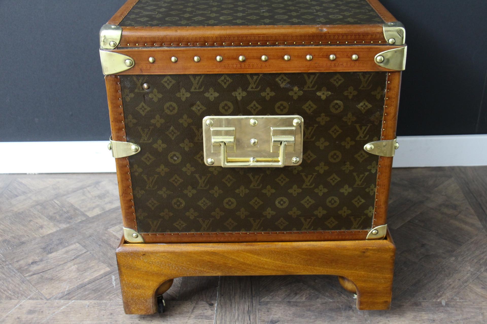 Small  Louis Vuitton Monogram Steamer Trunk  , 55 cm Vuitton Trunk 5