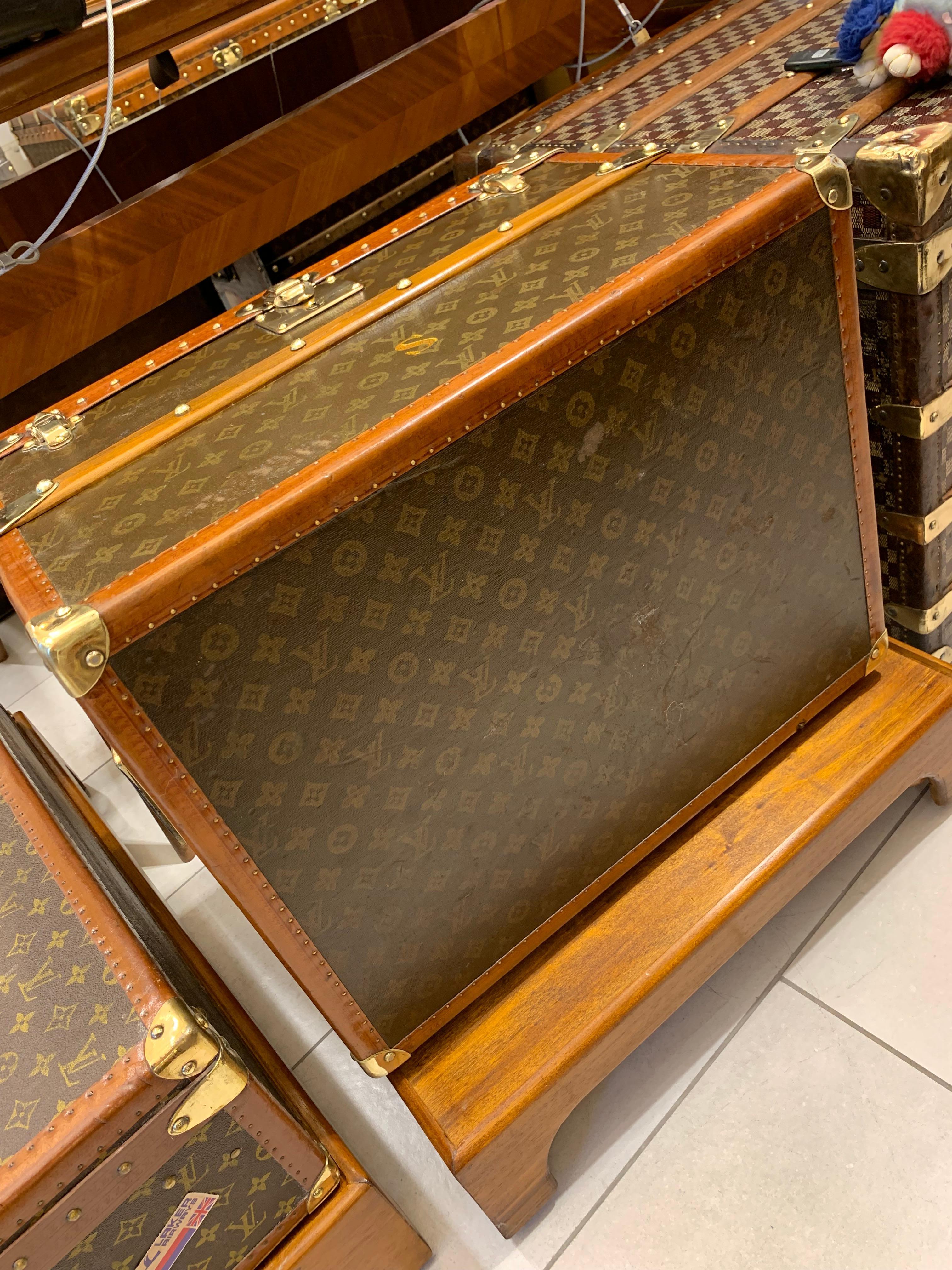 Small  Louis Vuitton Monogram Steamer Trunk  , 55 cm Vuitton Trunk 12
