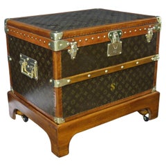 Small  Louis Vuitton Monogram Steamer Trunk  , 55 cm Vuitton Trunk