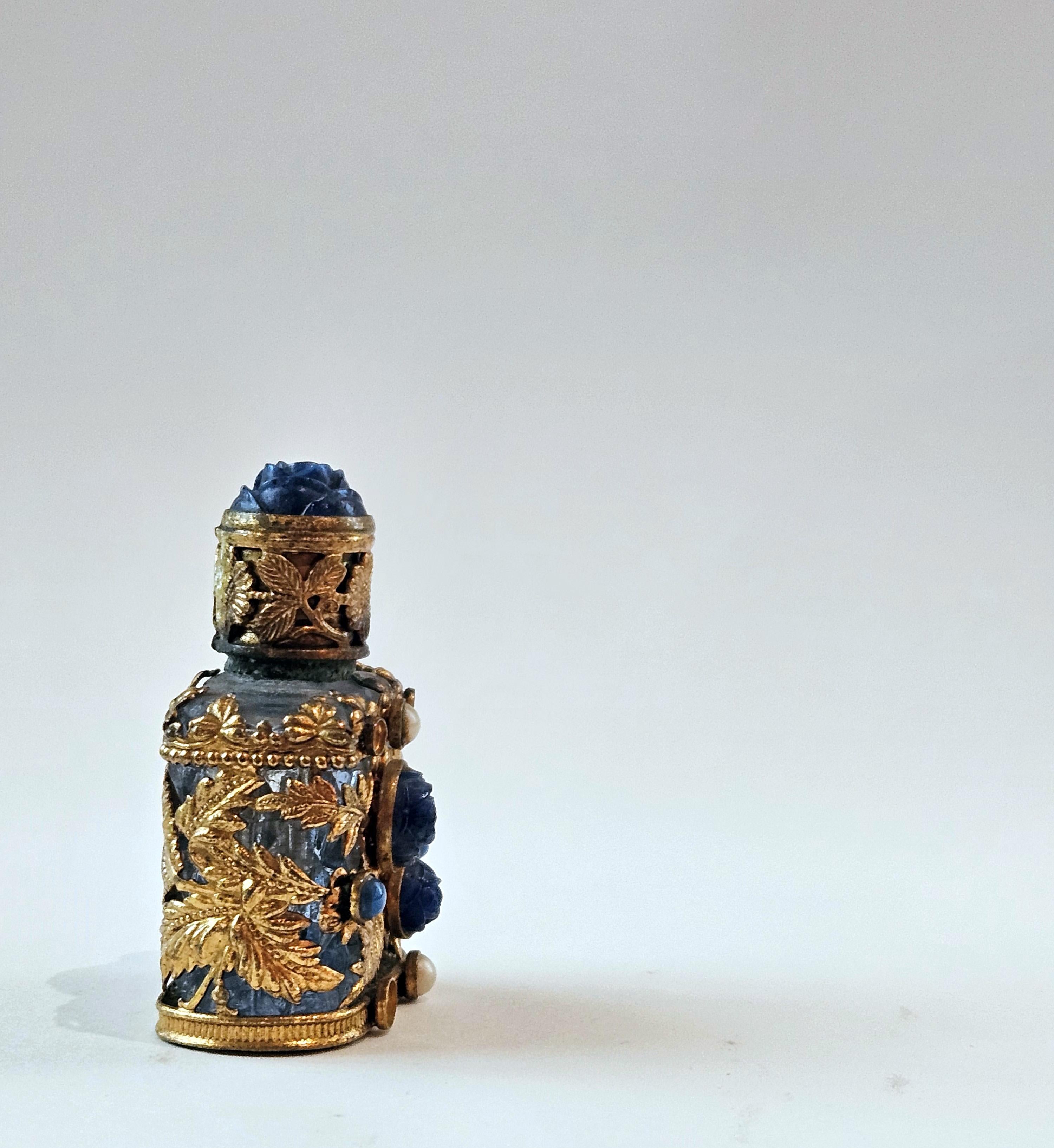 18th Century and Earlier Small louis XIV-style bottle For Sale