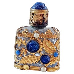 Petite bouteille de style Louis XIV