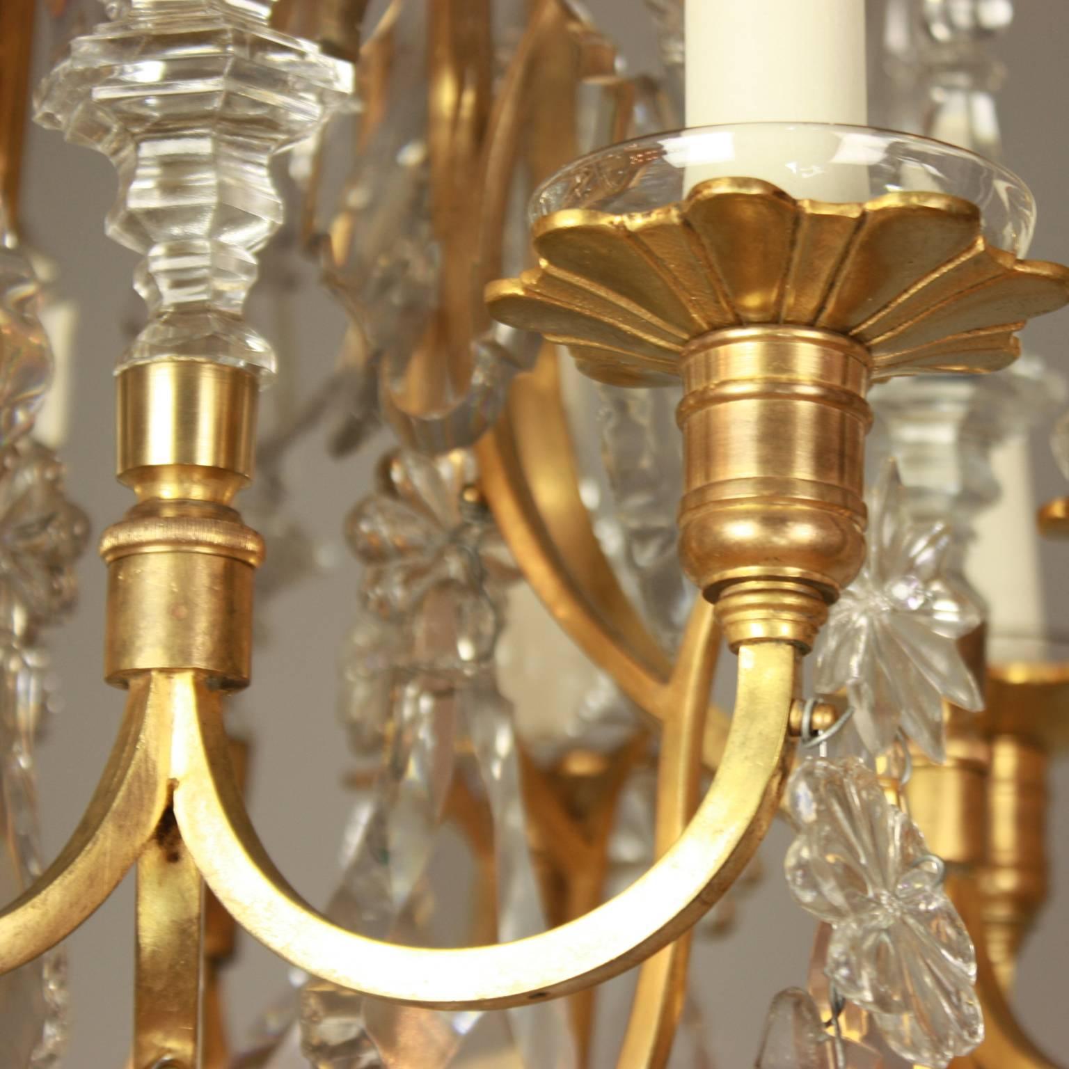 Small Louis XV Style Eight-Light Chandelier, France, circa 1900 In Excellent Condition In Berlin, DE