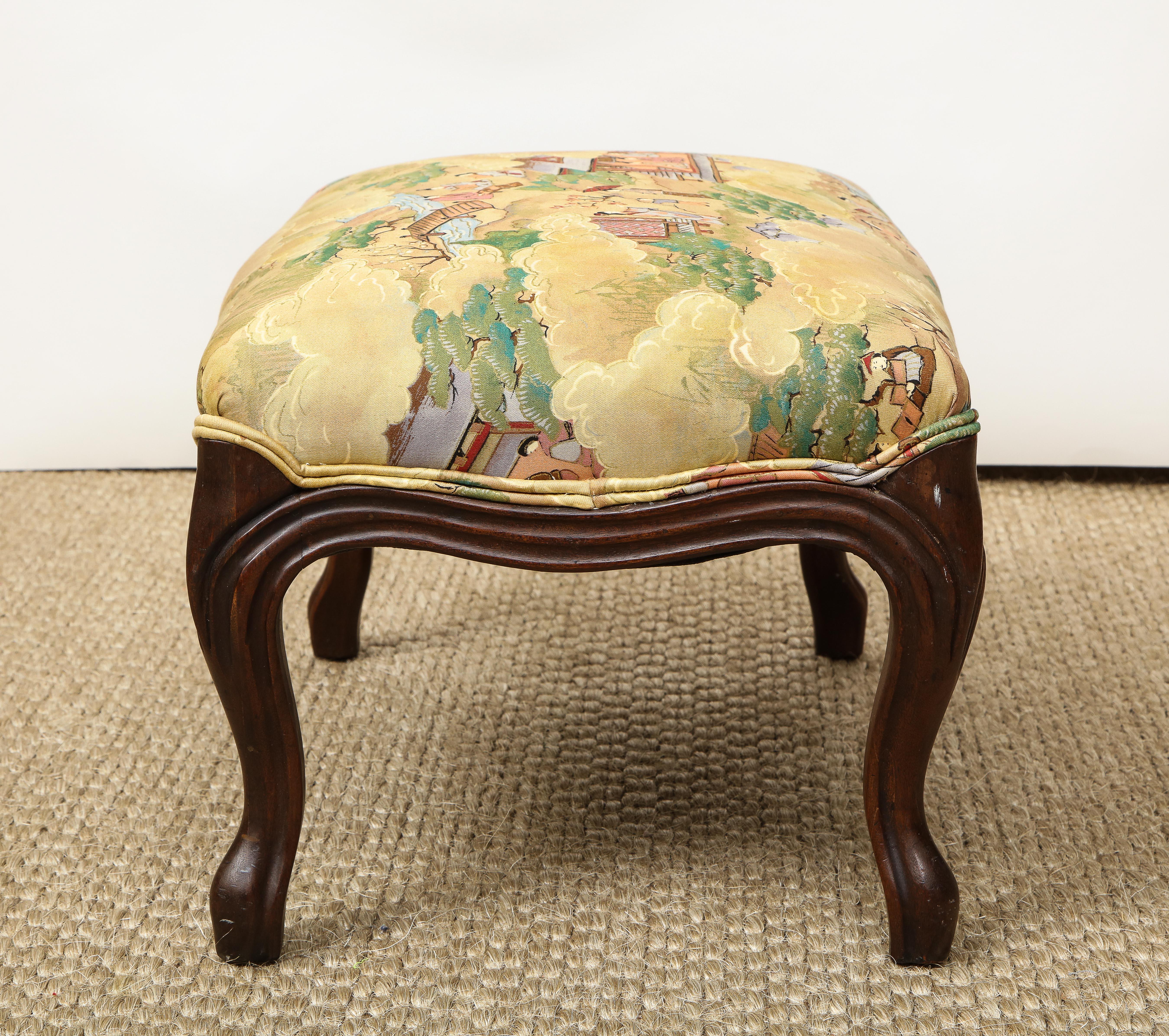Small Louis XV Style Footstool In Excellent Condition In New York, NY