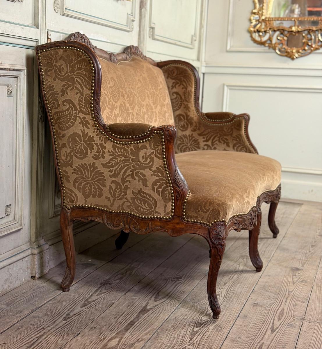 Bois Small Louis XV style wingback bench, circa 1880 en vente